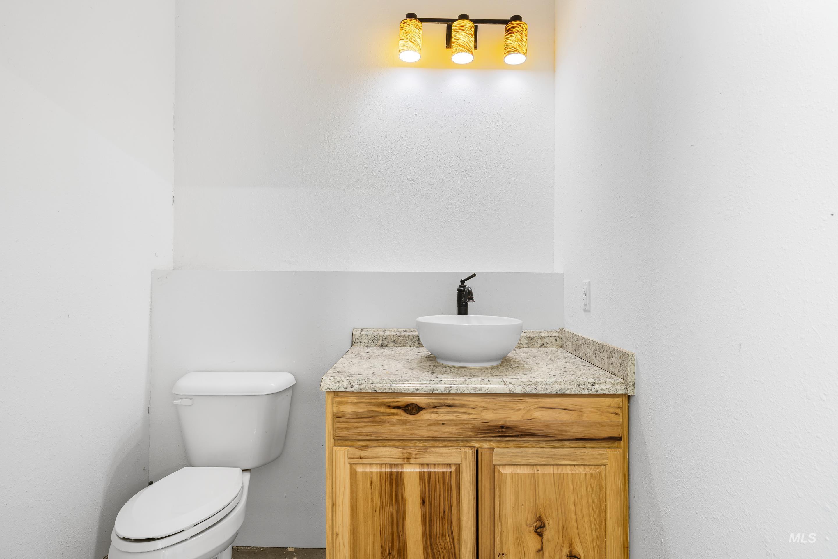 Nampa, Idaho, 83686, United States, 5 Bedrooms Bedrooms, ,Residential,For Sale,1989530