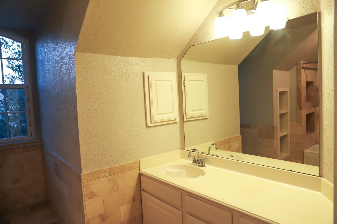 Austin, Texas, 78726, United States, 4 Bedrooms Bedrooms, ,4 BathroomsBathrooms,Residential,For Sale,1918625