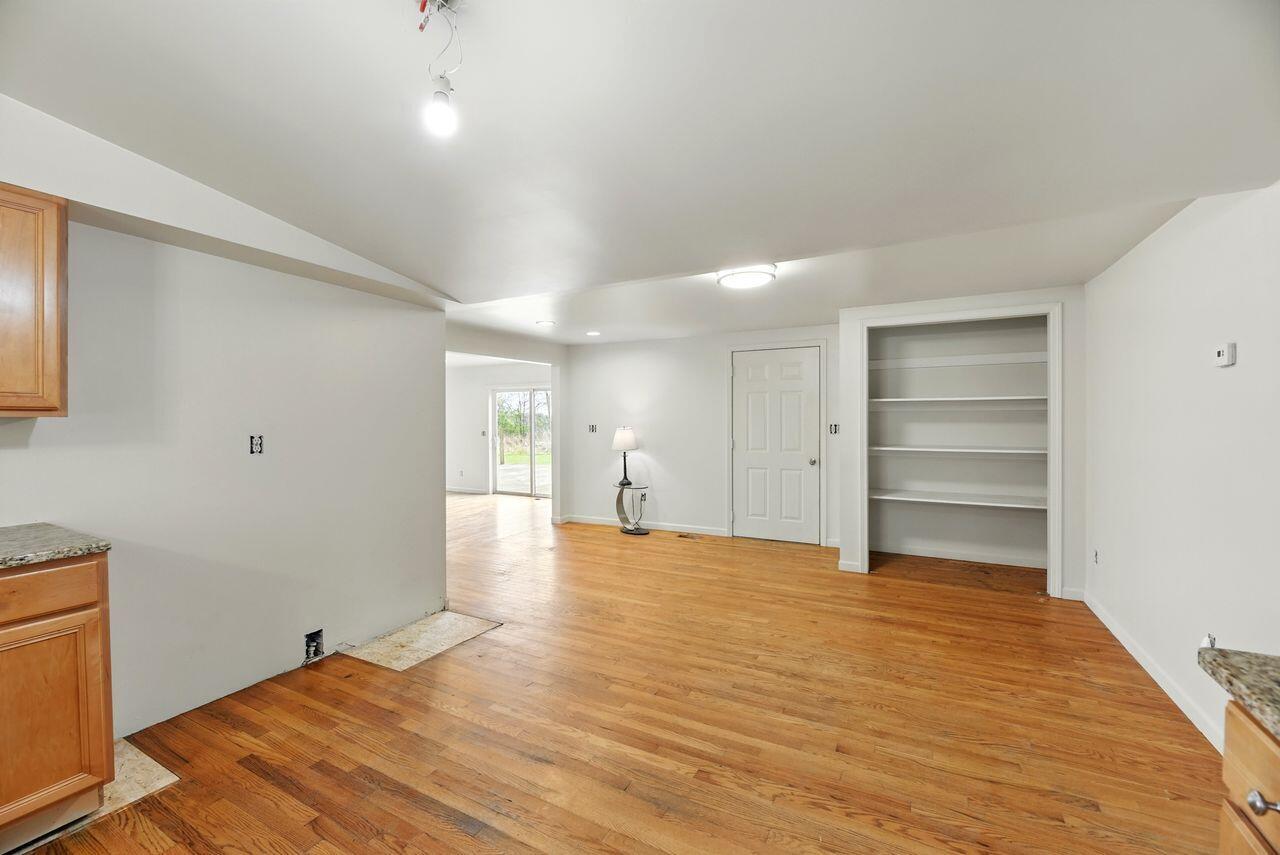 Three Oaks, Michigan, 49128, United States, 3 Bedrooms Bedrooms, ,2 BathroomsBathrooms,Residential,For Sale,1806121