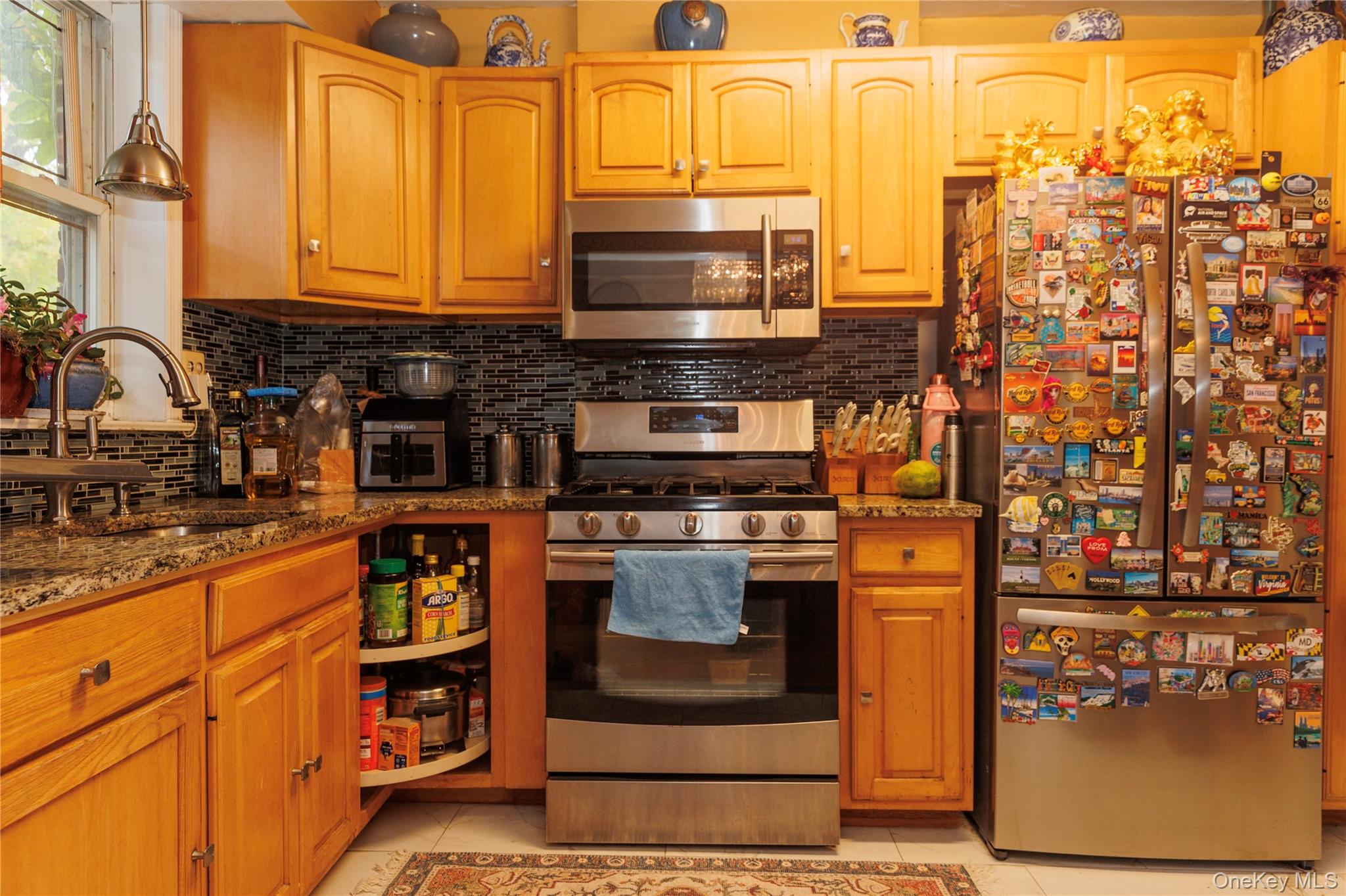 Bronx, New York, 10469, United States, 3 Bedrooms Bedrooms, ,2 BathroomsBathrooms,Residential,For Sale,1985762