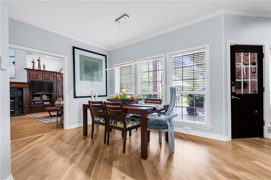 College Station, Texas, 77845, United States, 4 Bedrooms Bedrooms, ,4 BathroomsBathrooms,Residential,For Sale,1935327