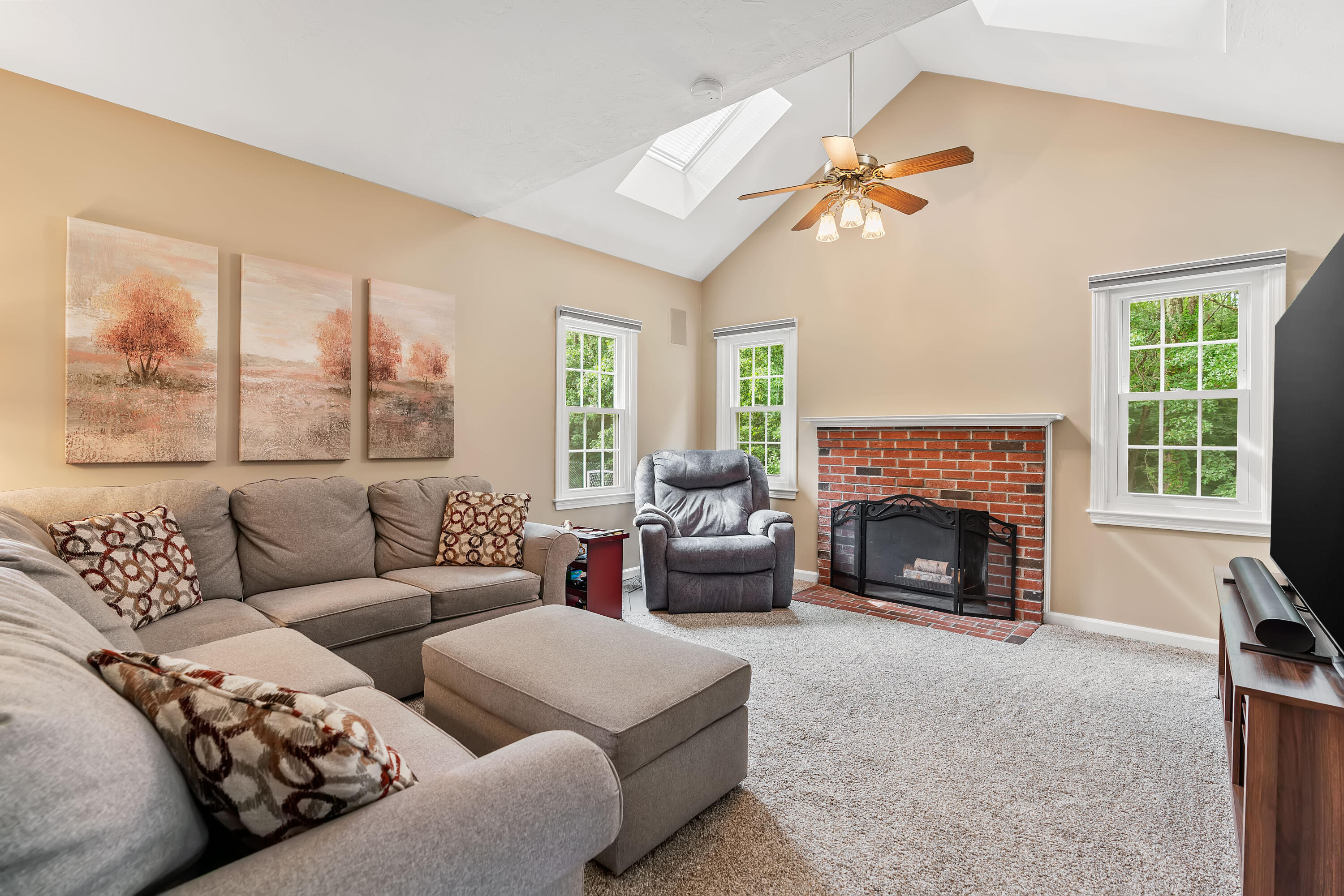  73 Hillando Drive, Shrewsbury, MA, 01545 - 物件實景