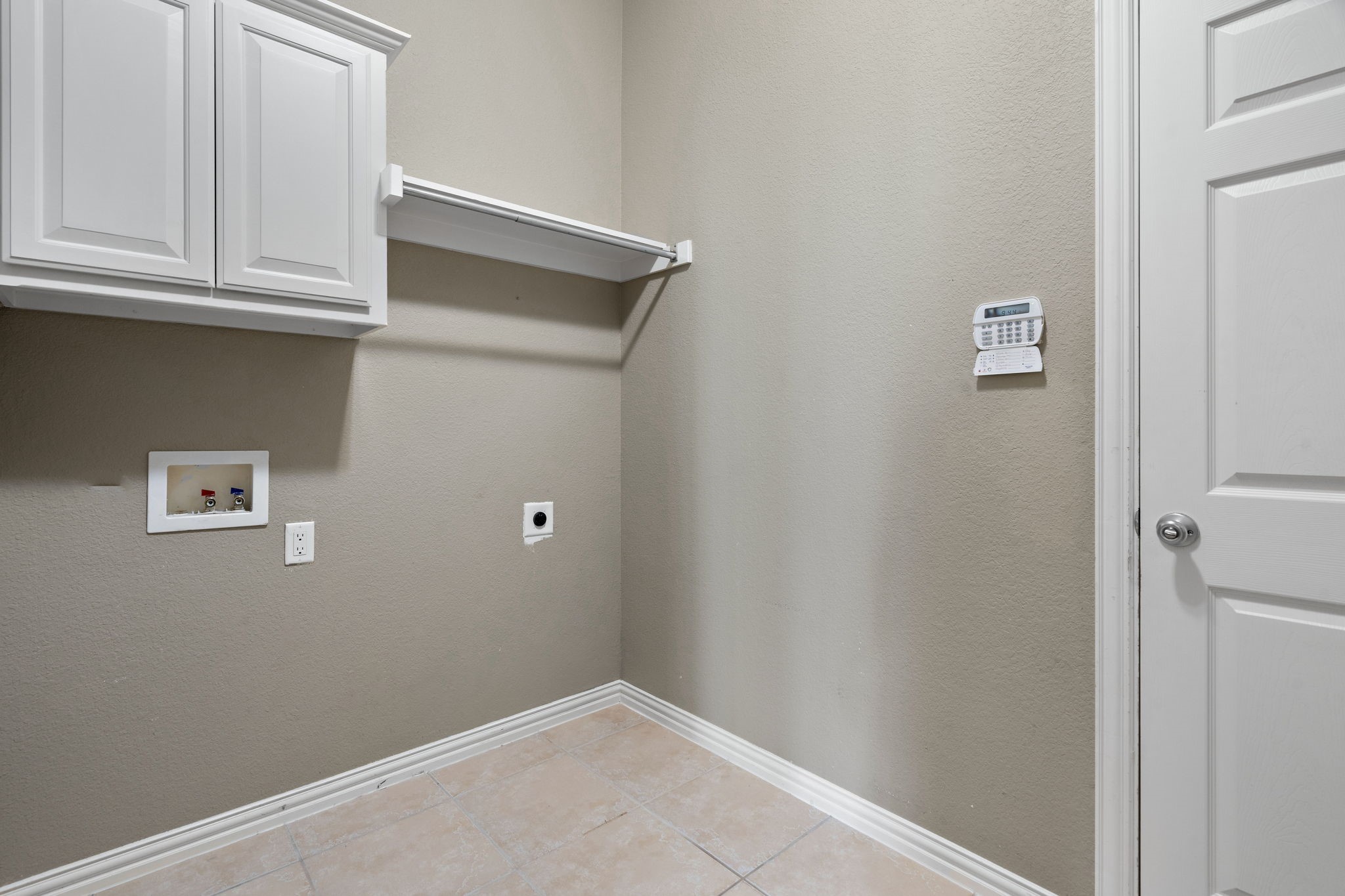 Fort Worth, Texas, 76244, United States, 4 Bedrooms Bedrooms, ,4 BathroomsBathrooms,Residential,For Sale,1901219