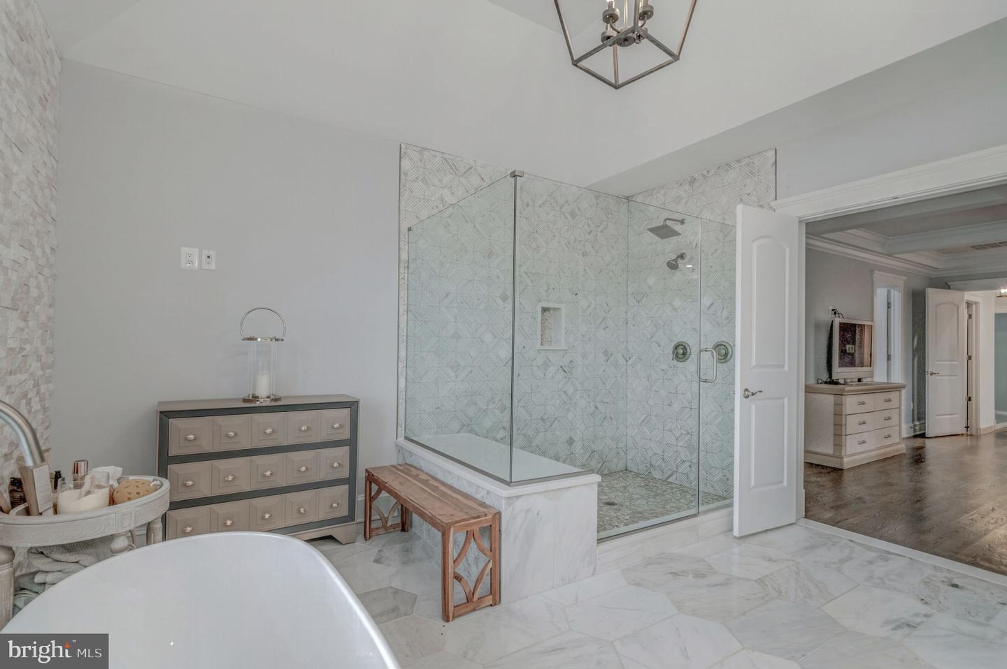 Fairfax, Virginia, 22030, United States, 6 Bedrooms Bedrooms, ,7 BathroomsBathrooms,Residential,For Sale,1997396