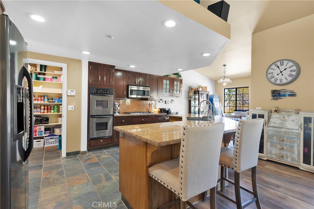 Pinon Hills, California, 92372, United States, 3 Bedrooms Bedrooms, ,2 BathroomsBathrooms,Residential,For Sale,2010420