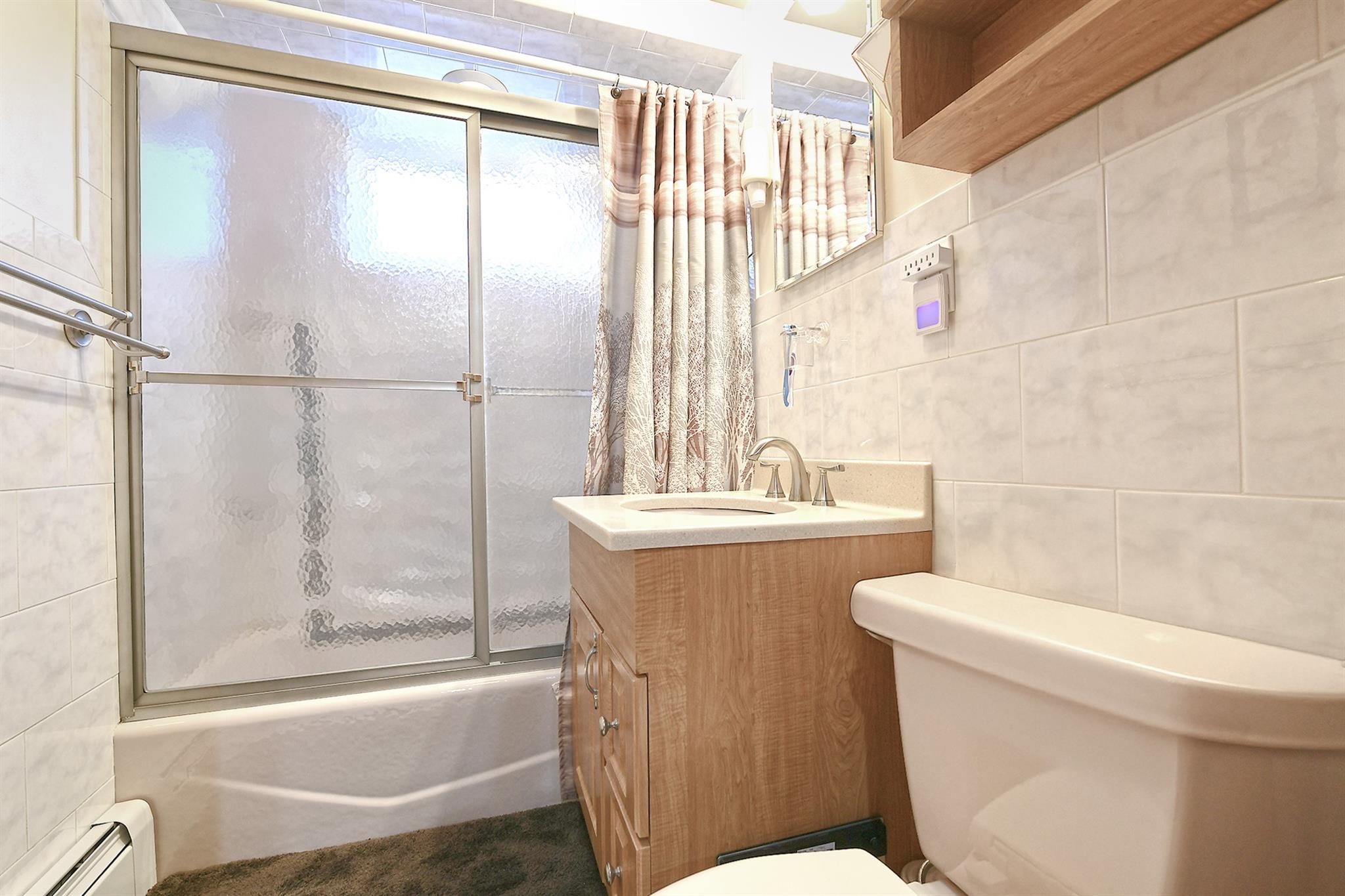 Levittown, New York, 11756, United States, 3 Bedrooms Bedrooms, ,1 BathroomBathrooms,Residential,For Sale,1737239