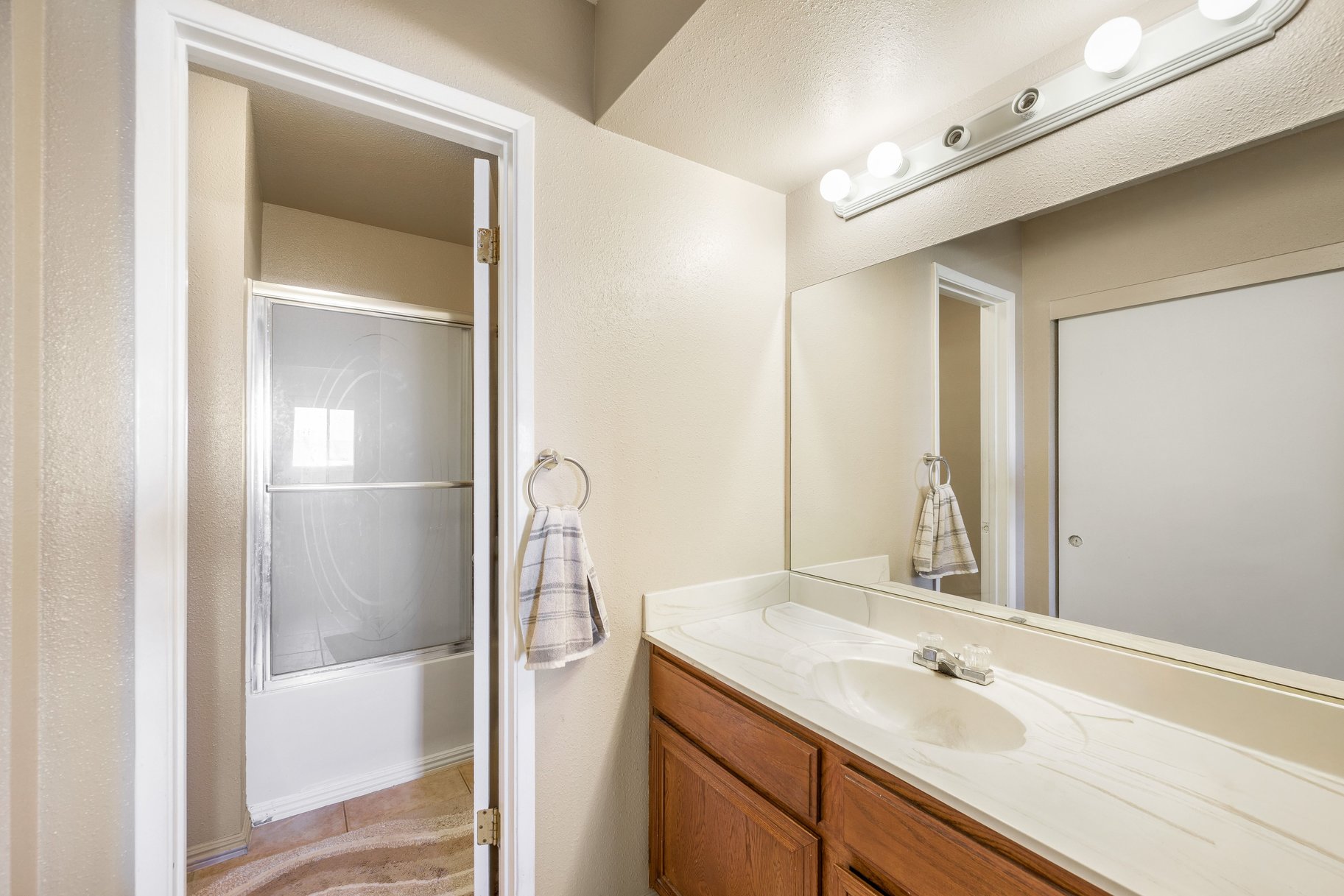  Updated Henderson Townhome in Arrowhead Estates - 物件實景