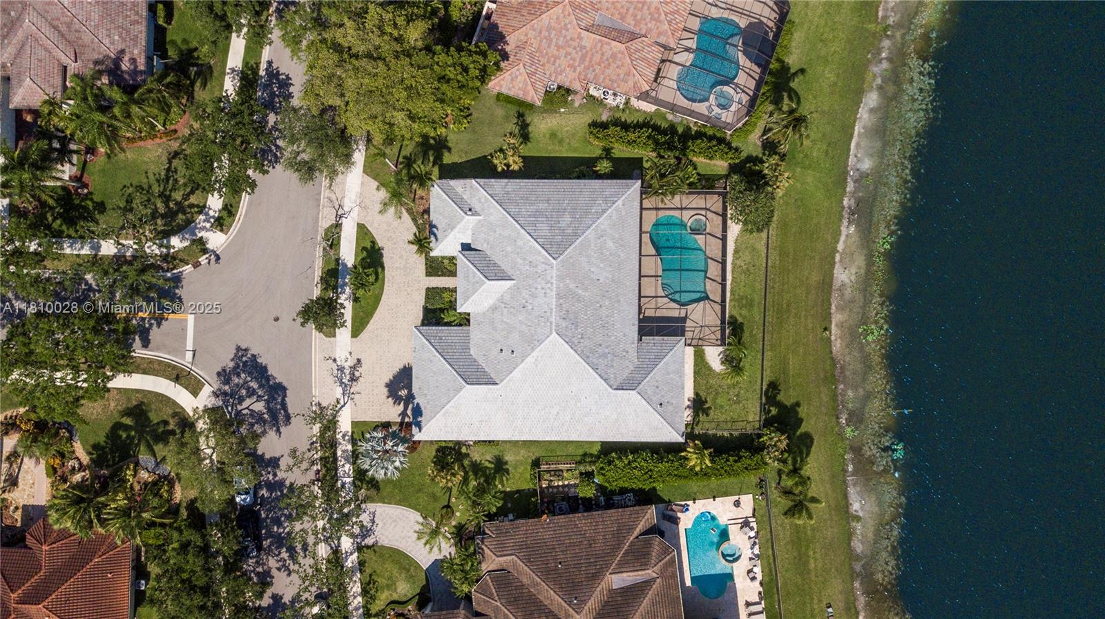 Weston, Florida, 33327, United States, 5 Bedrooms Bedrooms, ,5 BathroomsBathrooms,Residential,For Sale,1837536