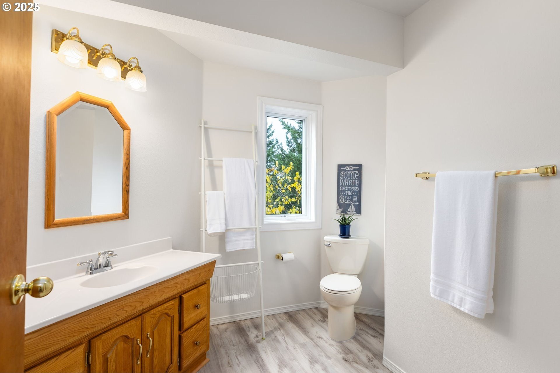 Happy Valley, Oregon, 97086, United States, 3 Bedrooms Bedrooms, ,4 BathroomsBathrooms,Residential,For Sale,1990937