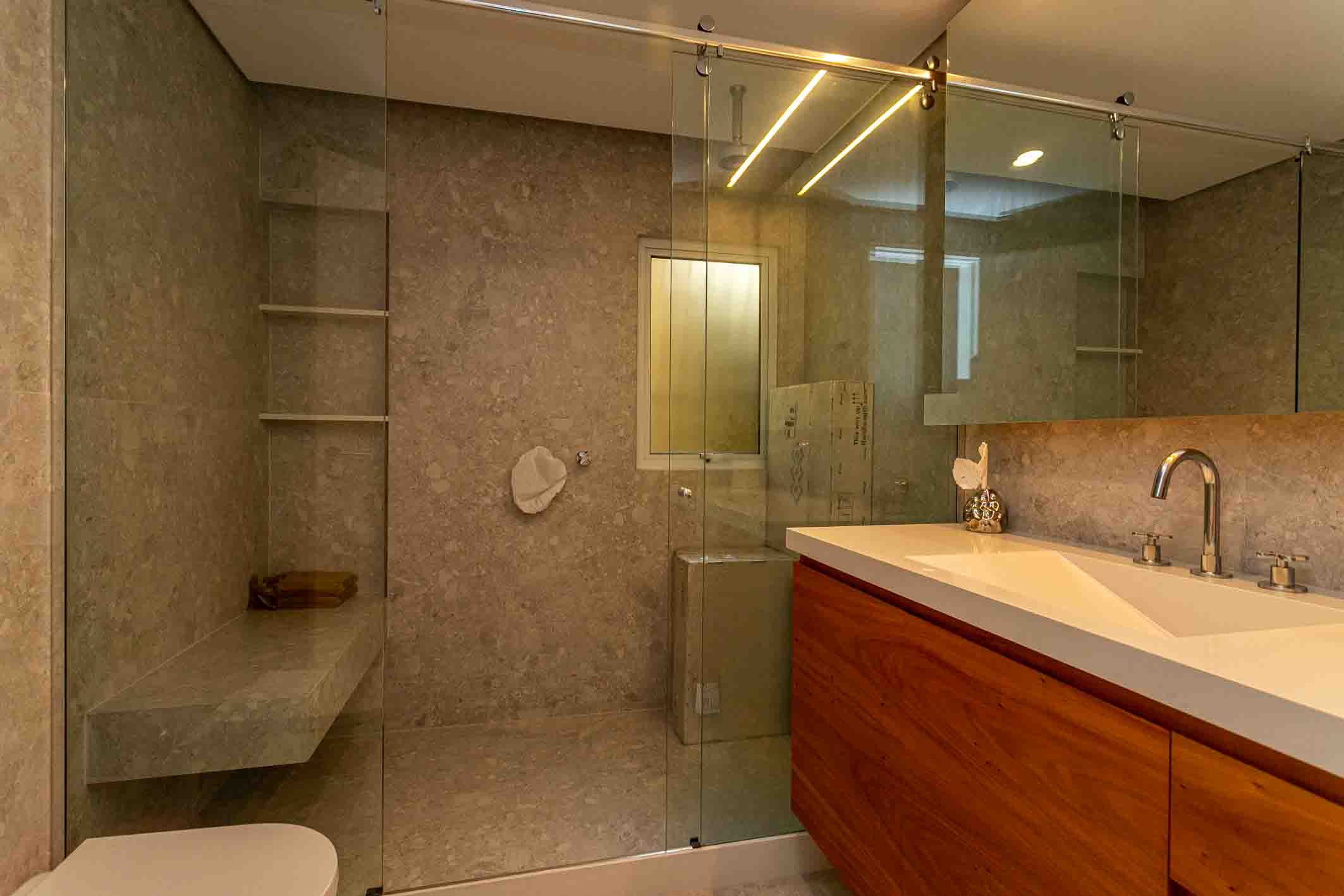  Renovated linear penthouse with terrace and Christ the Redeemer views - 物件實景