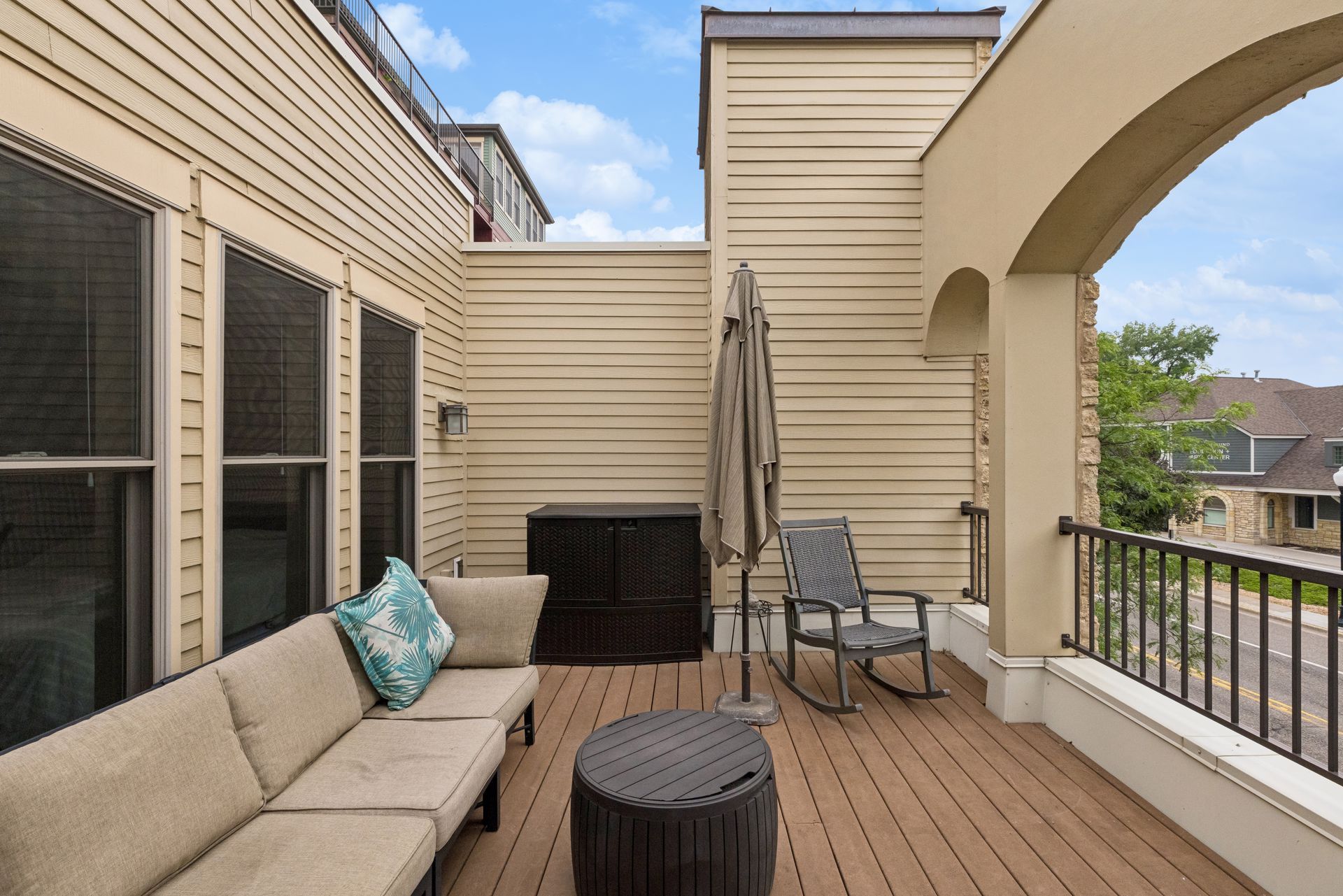  Timeless Brownstone Living in the Heart of Stillwater - 物件實景