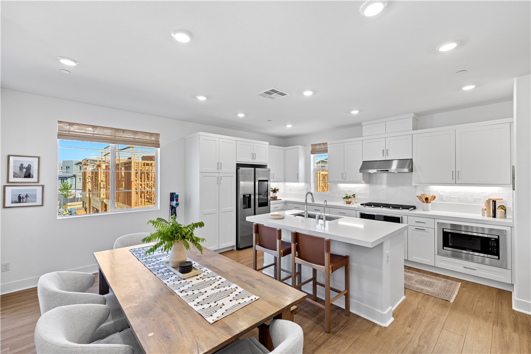 Rancho Mission Viejo, California, 92694, United States, 3 Bedrooms Bedrooms, ,3 BathroomsBathrooms,Residential,For Sale,1891499