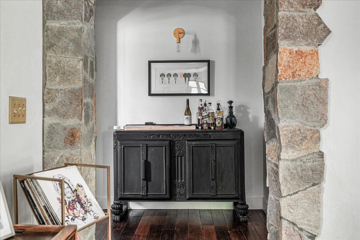 Michiana Shores, Indiana, 46360, United States, 5 Bedrooms Bedrooms, ,4 BathroomsBathrooms,Residential,For Sale,1949684