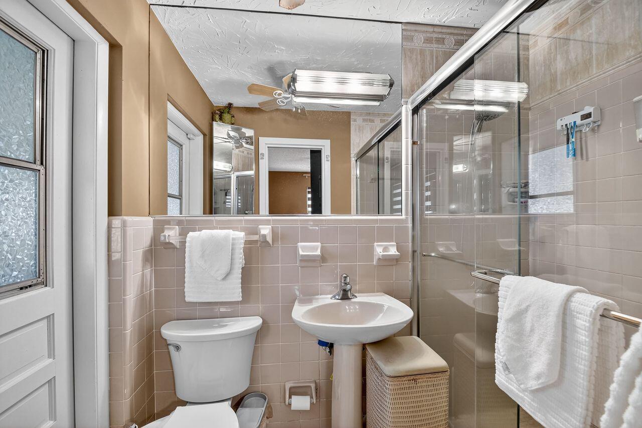 Palm Springs, Florida, 33461, United States, 3 Bedrooms Bedrooms, ,2 BathroomsBathrooms,Residential,For Sale,1901355