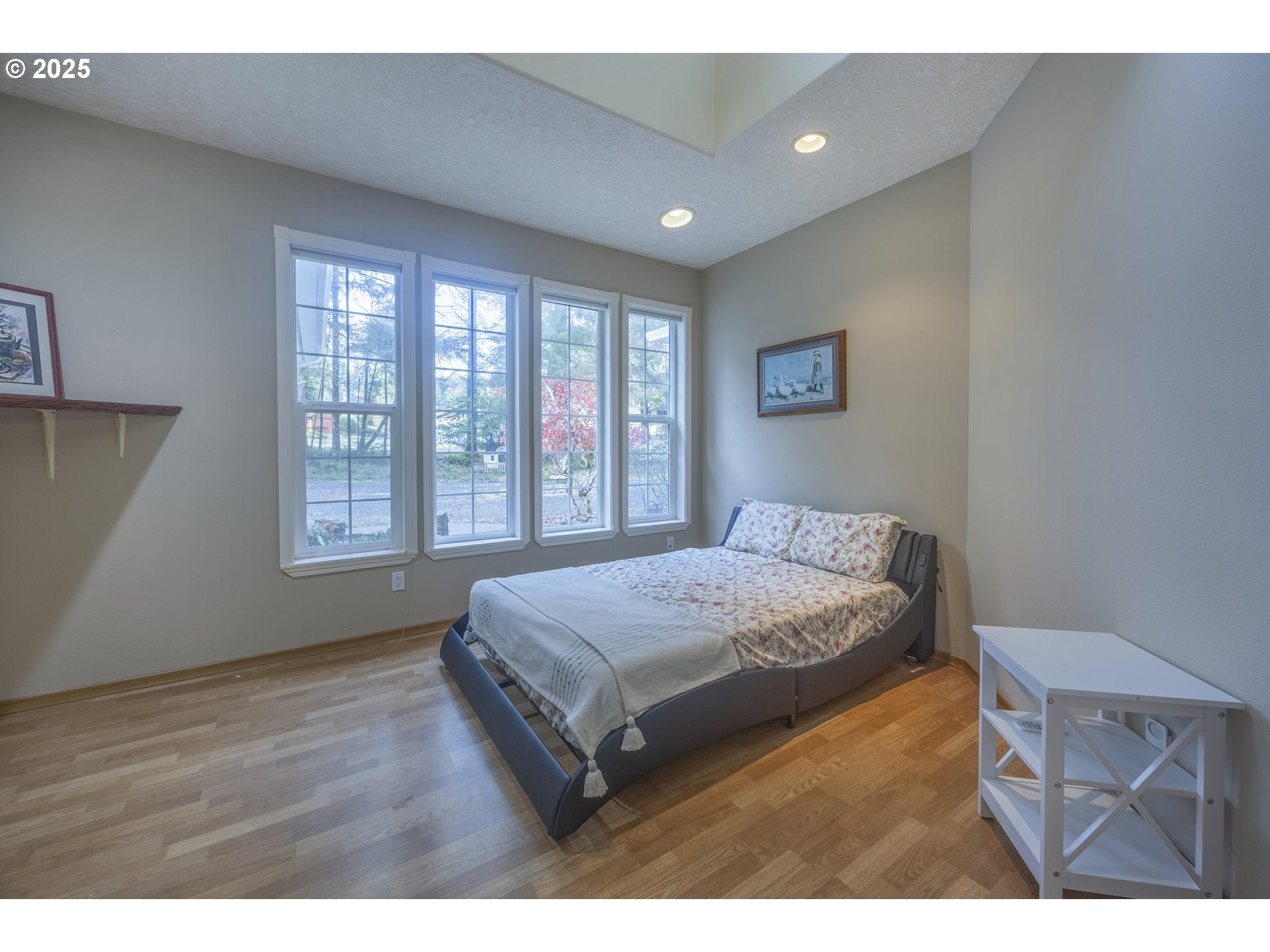 LincolnCity, Oregon, 97367, United States, 4 Bedrooms Bedrooms, ,3 BathroomsBathrooms,Residential,For Sale,1994923