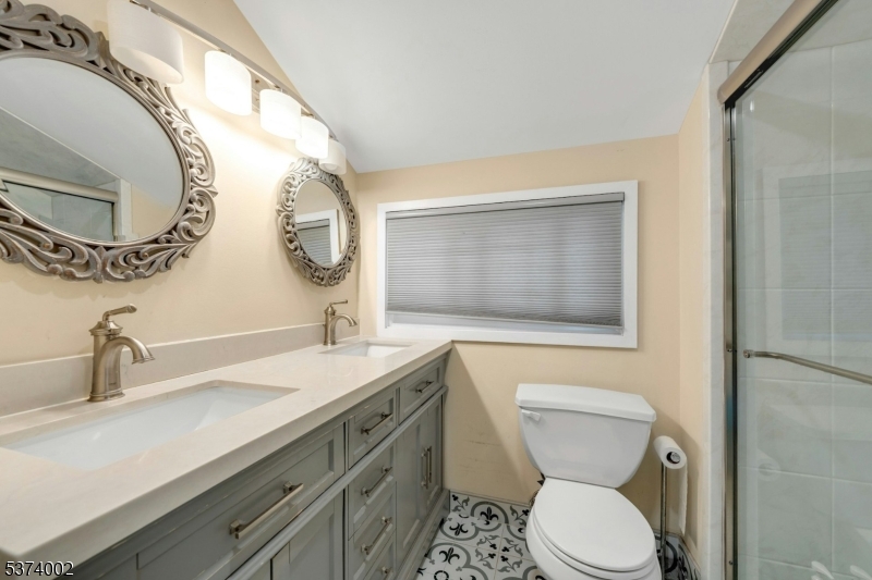Ridgewood Village, New Jersey, 07450, United States, 4 Bedrooms Bedrooms, ,2 BathroomsBathrooms,Residential,For Sale,1901977