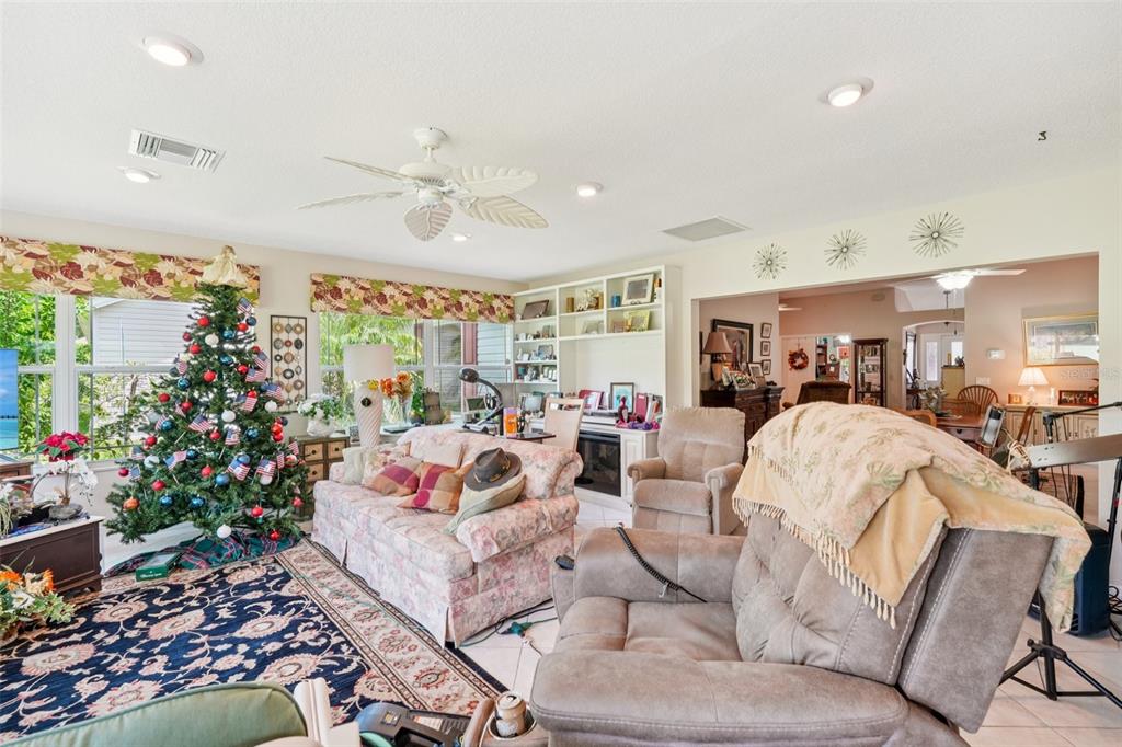 The Villages, Florida, 32162, United States, 2 Bedrooms Bedrooms, ,2 BathroomsBathrooms,Residential,For Sale,1901252