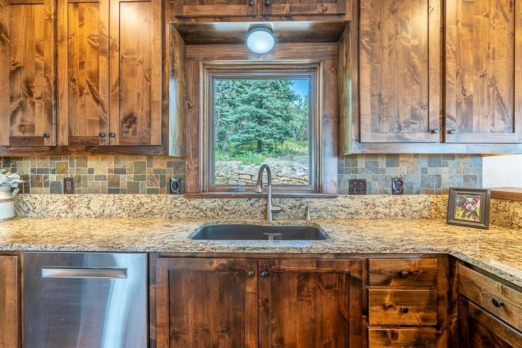Durango, Colorado, 81301, United States, 3 Bedrooms Bedrooms, ,4 BathroomsBathrooms,Residential,For Sale,1787278