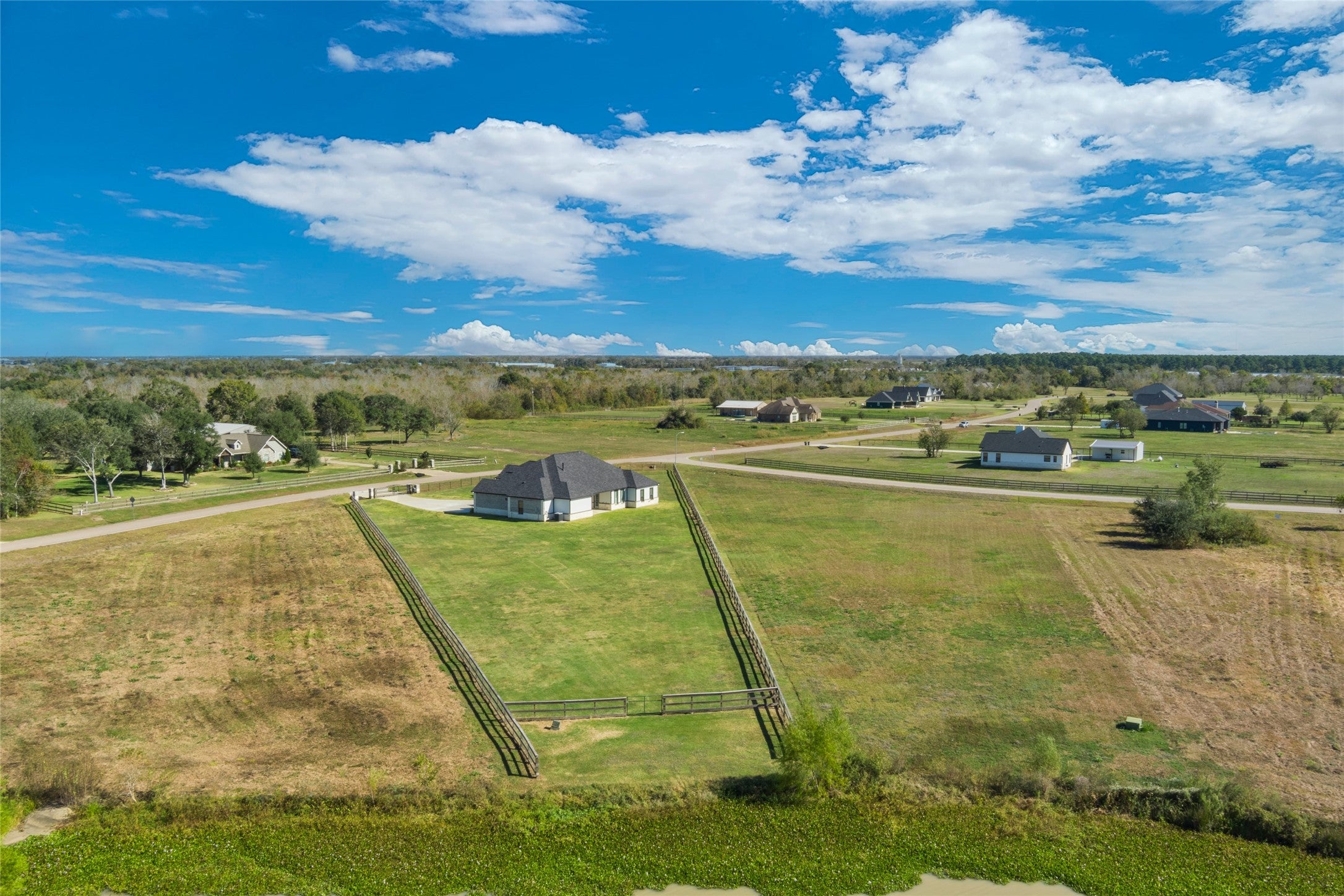 Angleton, Texas, 77515, United States, 4 Bedrooms Bedrooms, ,4 BathroomsBathrooms,Residential,For Sale,1992387