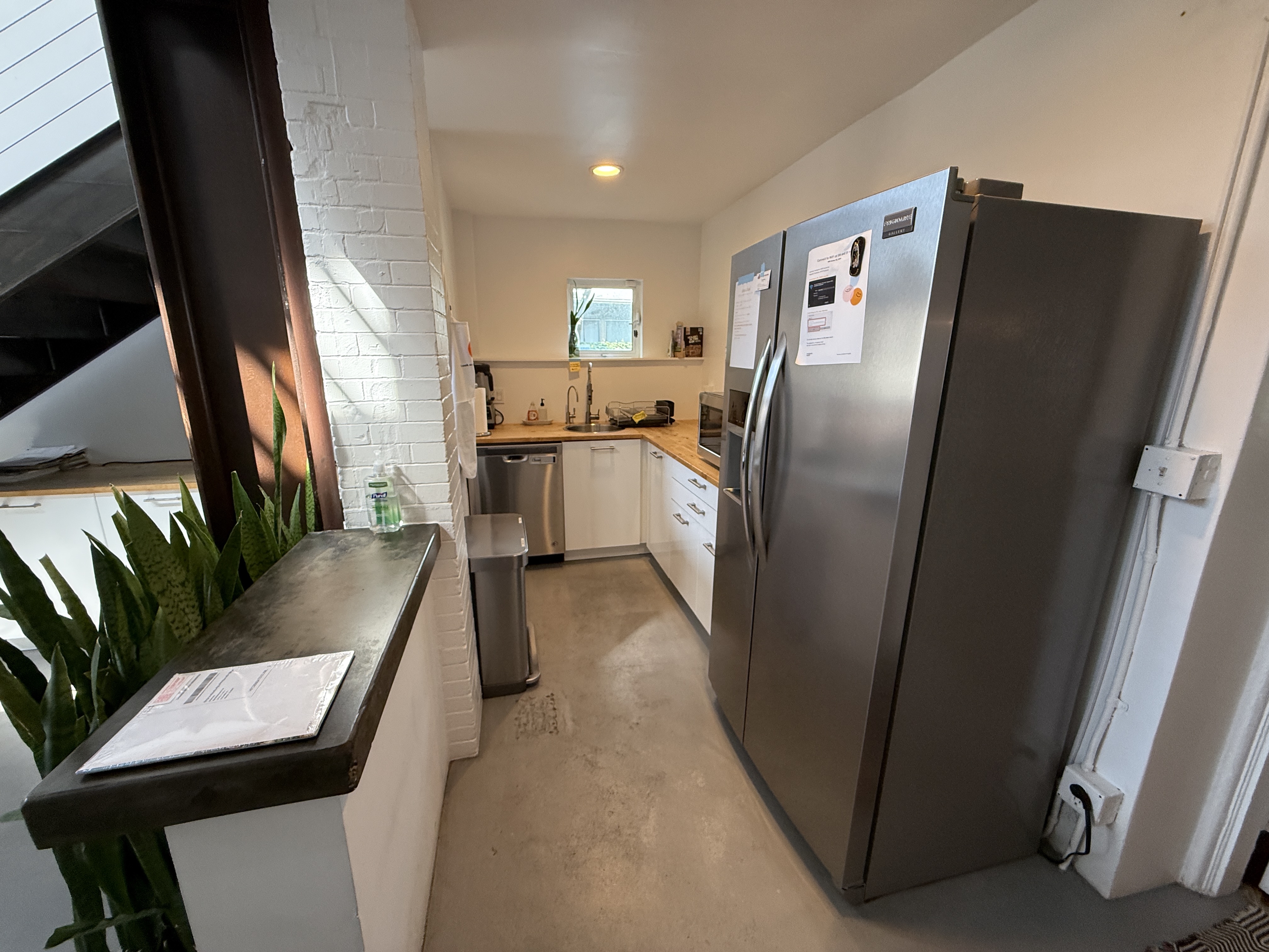 Venice, California, 90291, United States, 2 Bedrooms Bedrooms, ,2 BathroomsBathrooms,Residential,For Sale,1989635