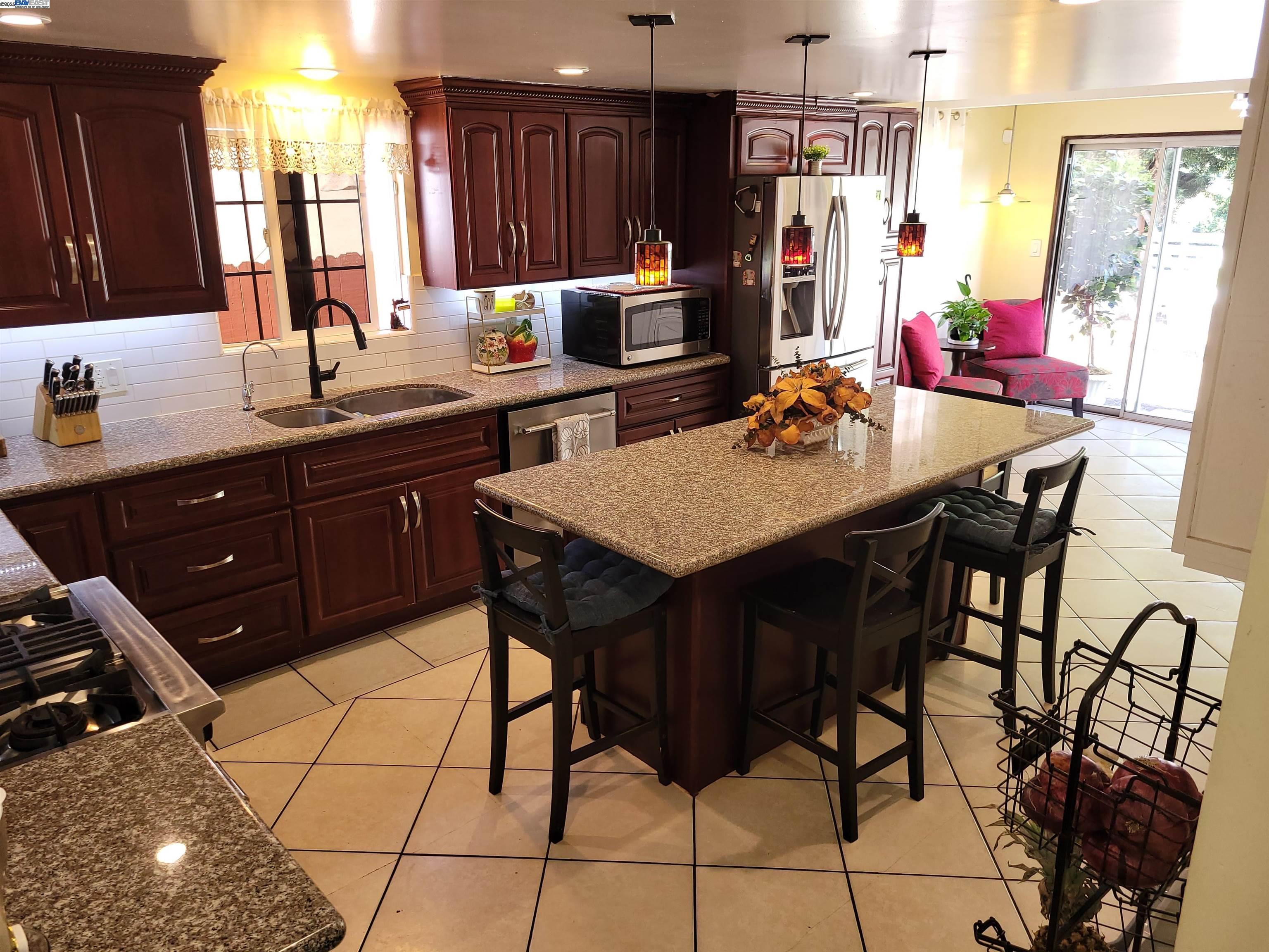 El Sobrante, California, 94803, United States, 3 Bedrooms Bedrooms, ,2 BathroomsBathrooms,Residential,For Sale,1974692