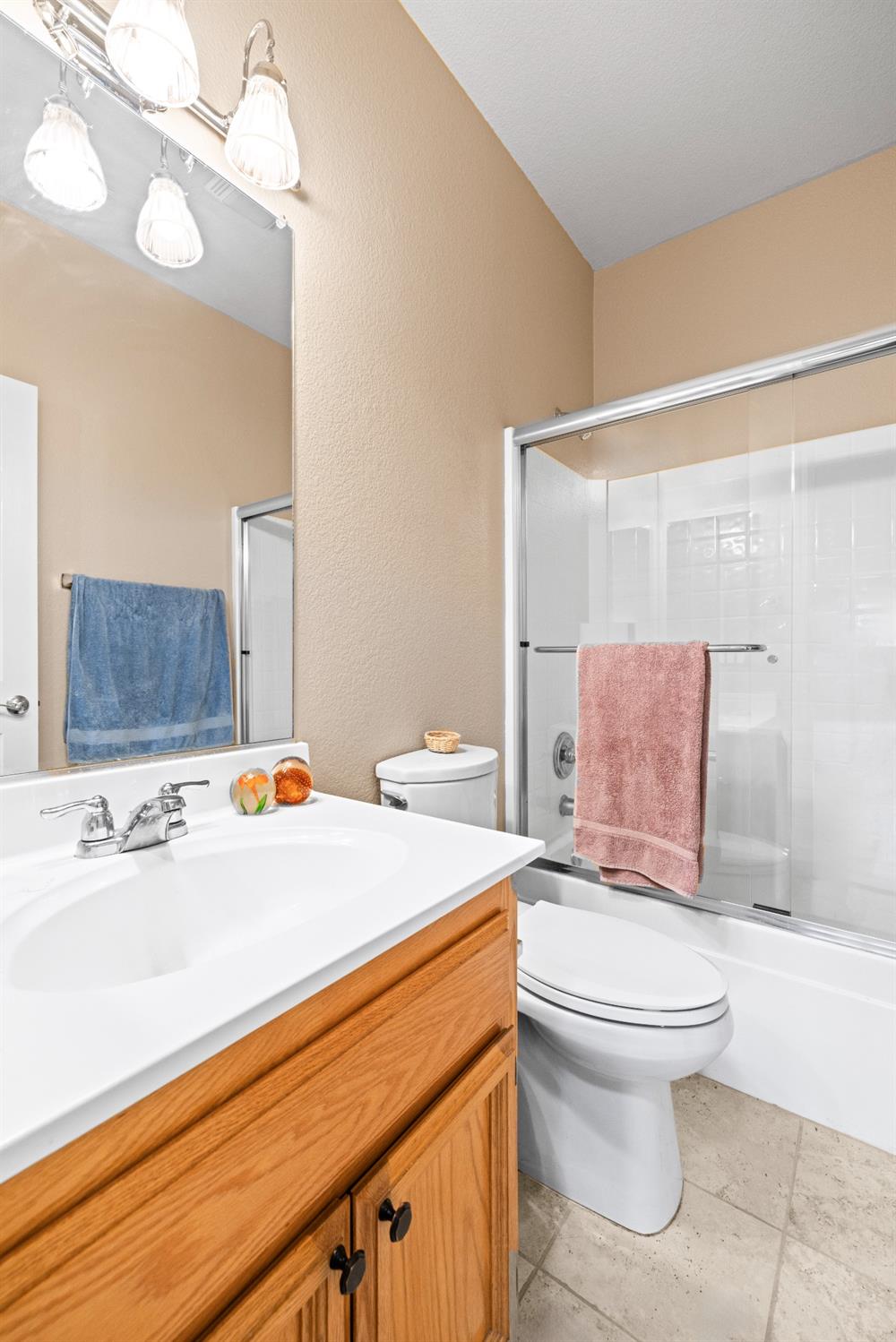 Rocklin, California, 95765, United States, 2 Bedrooms Bedrooms, ,2 BathroomsBathrooms,Residential,For Sale,1907084
