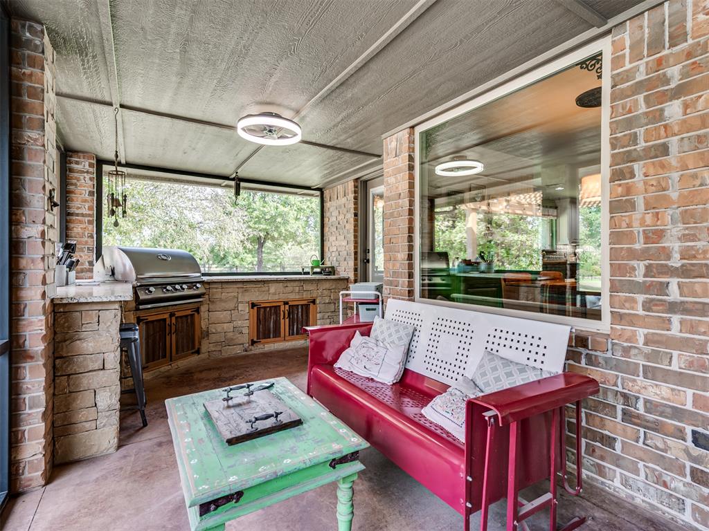 Jones, Oklahoma, 73049, United States, 4 Bedrooms Bedrooms, ,5 BathroomsBathrooms,Residential,For Sale,1987099