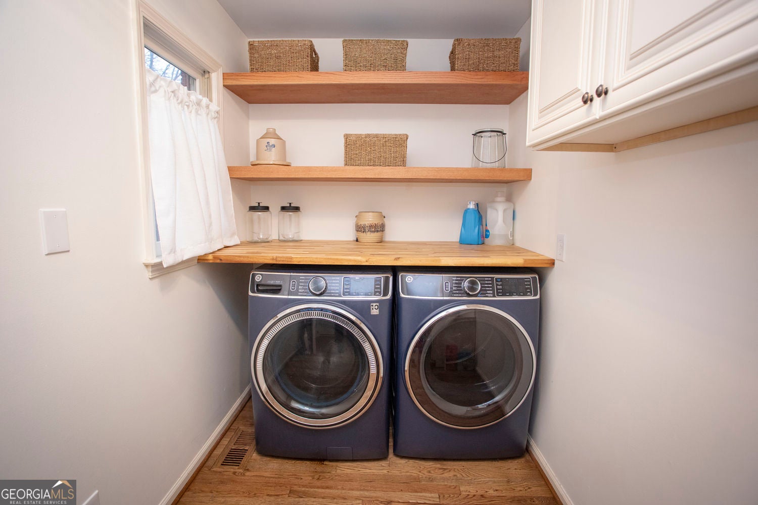 Marietta, Georgia, 30064, United States, 5 Bedrooms Bedrooms, ,4 BathroomsBathrooms,Residential,For Sale,2016385