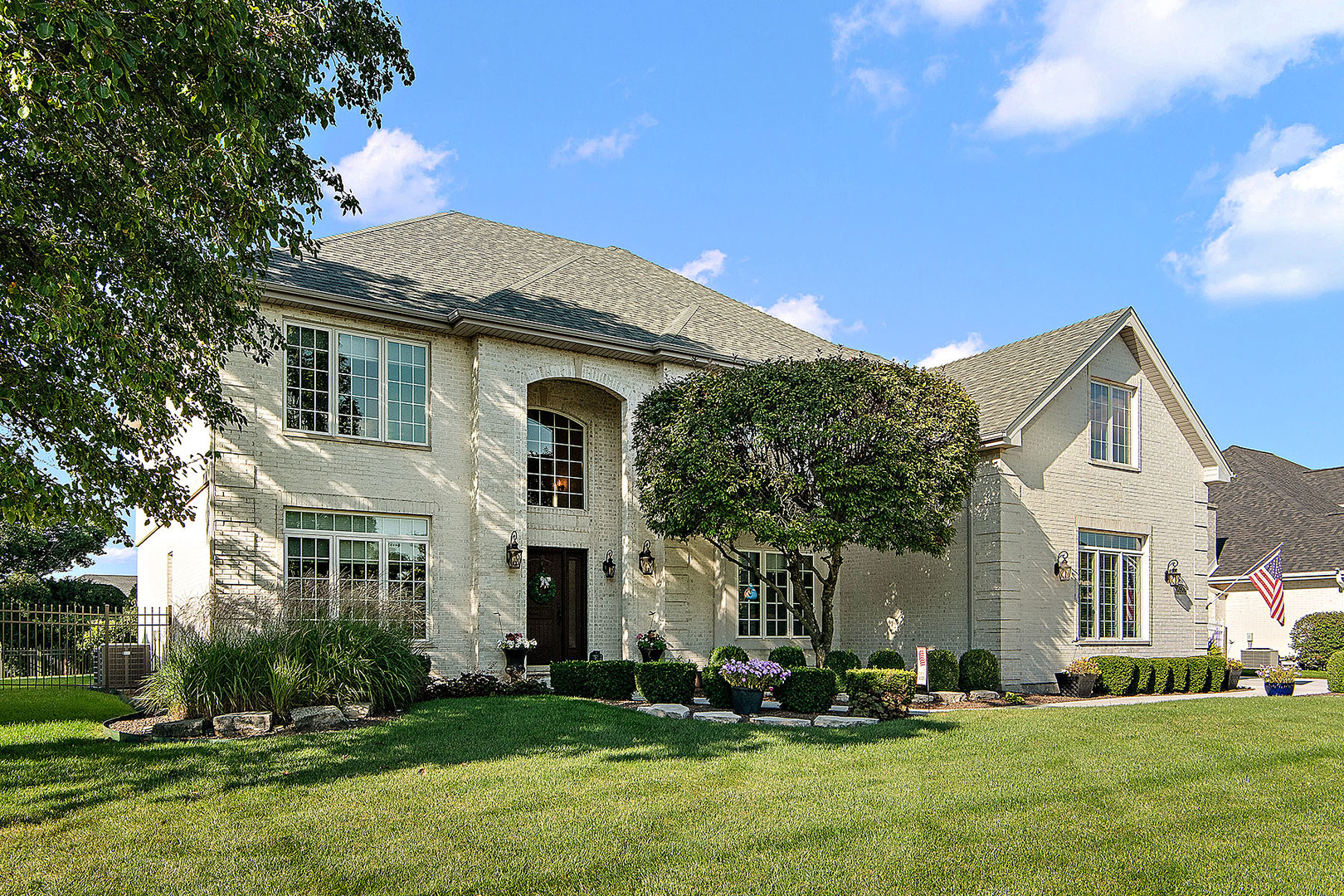 Orland Park, Illinois, 60467, United States, 5 Bedrooms Bedrooms, ,3 BathroomsBathrooms,Residential,For Sale,1937885