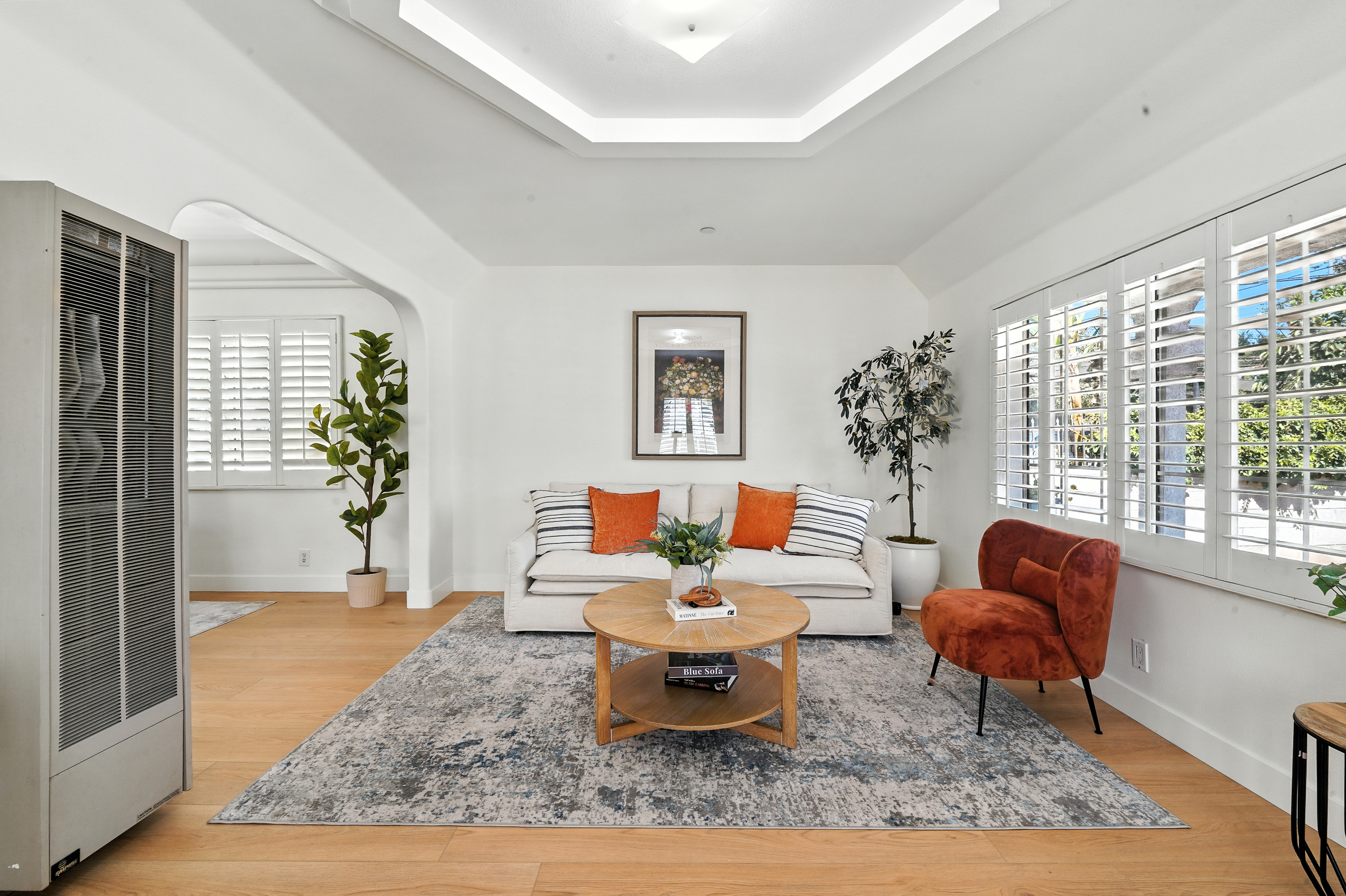 Los Angeles, California, 90042, United States, 3 Bedrooms Bedrooms, ,3 BathroomsBathrooms,Residential,For Sale,1909729