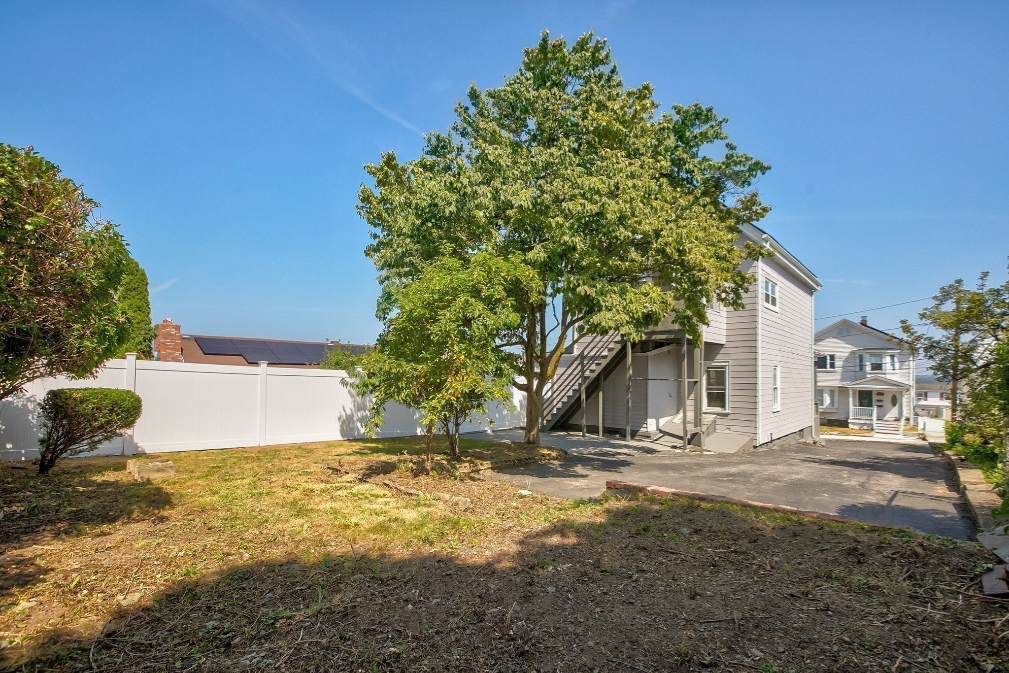 Revere, Massachusetts, 02151, United States, 5 Bedrooms Bedrooms, ,2 BathroomsBathrooms,Residential,For Sale,1974835