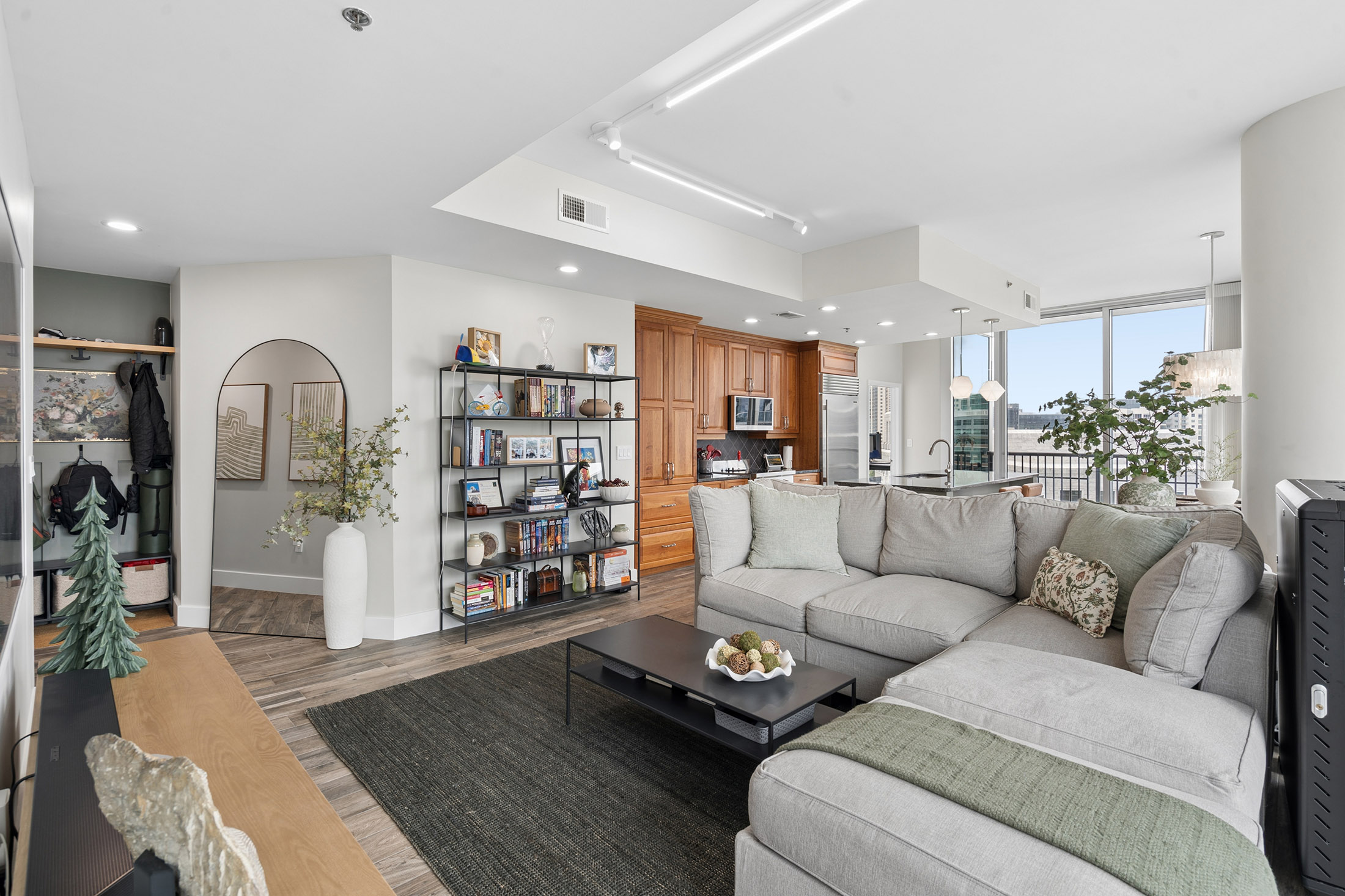  Stunning Southwest Views from Corner Residence at 1010 Midtown - 物件實景