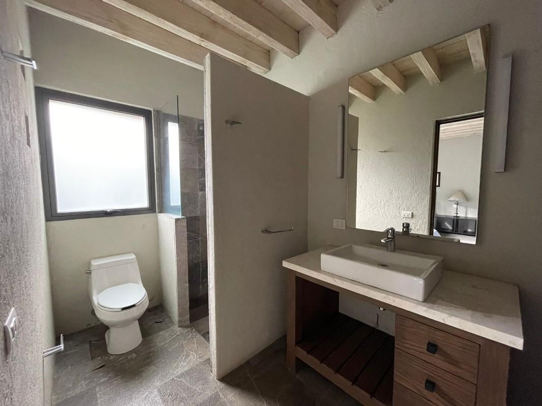 Valle de Bravo, Estado de México, 51200, Mexico, 4 Bedrooms Bedrooms, ,5 BathroomsBathrooms,Residential,For Sale,1722464
