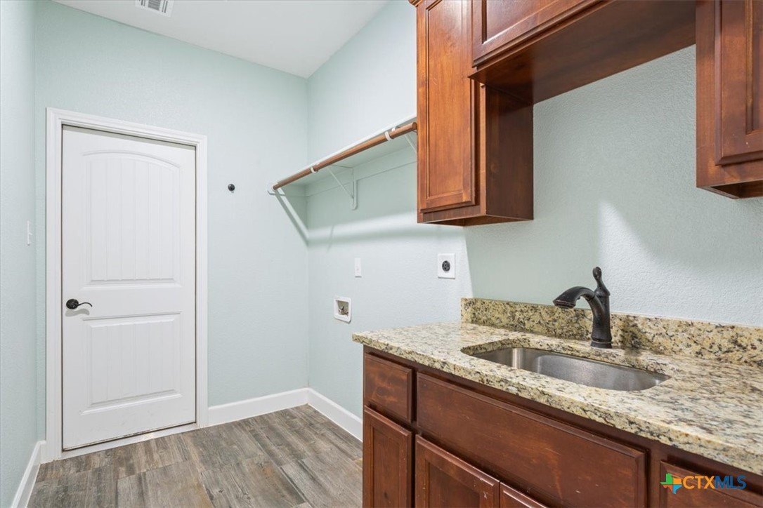 Salado, Texas, 76571, United States, 4 Bedrooms Bedrooms, ,3 BathroomsBathrooms,Residential,For Sale,1978571