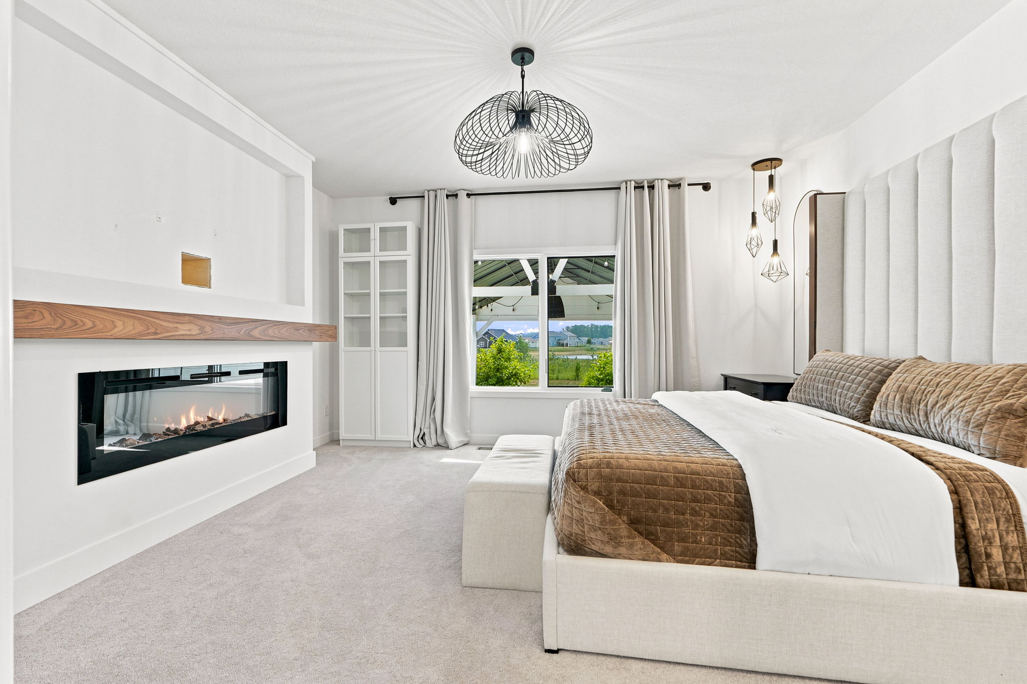  Exception Custom Residence with Uninterrupted Pond Views - 物件實景