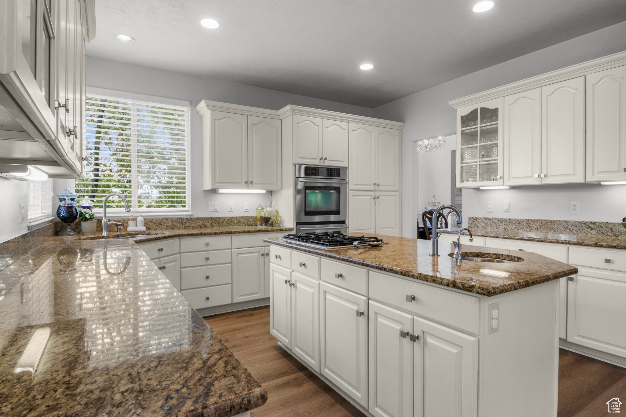 Draper, Utah, 84020, United States, 5 Bedrooms Bedrooms, ,3 BathroomsBathrooms,Residential,For Sale,1828225