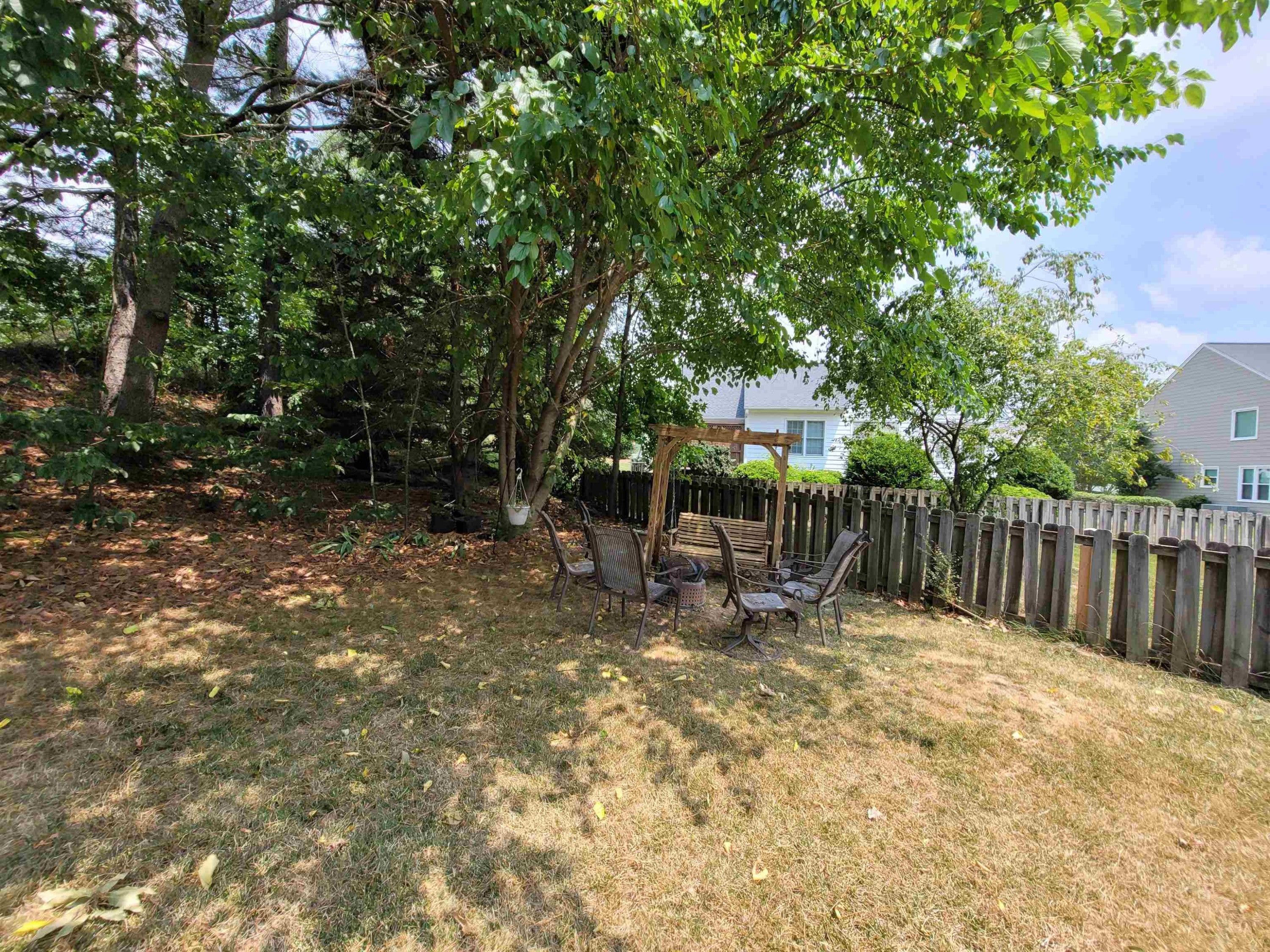 209 Halpen Drive, Cary, North Carolina, 27513, United States, 3 Bedrooms Bedrooms, ,3 BathroomsBathrooms,Residential,For Sale,209 Halpen Drive,1434486