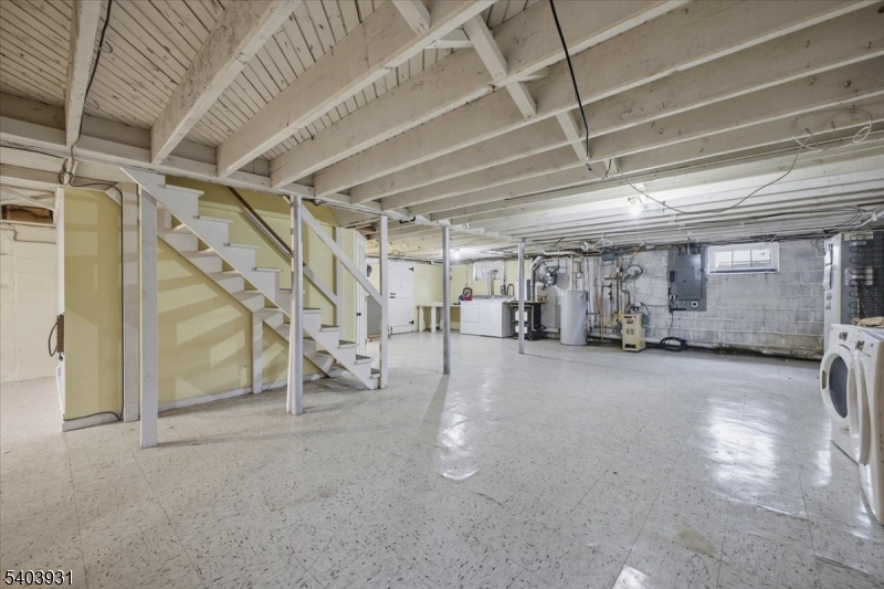 Stirling, New Jersey, 07980, United States, 3 Bedrooms Bedrooms, ,2 BathroomsBathrooms,Residential,For Sale,2008105