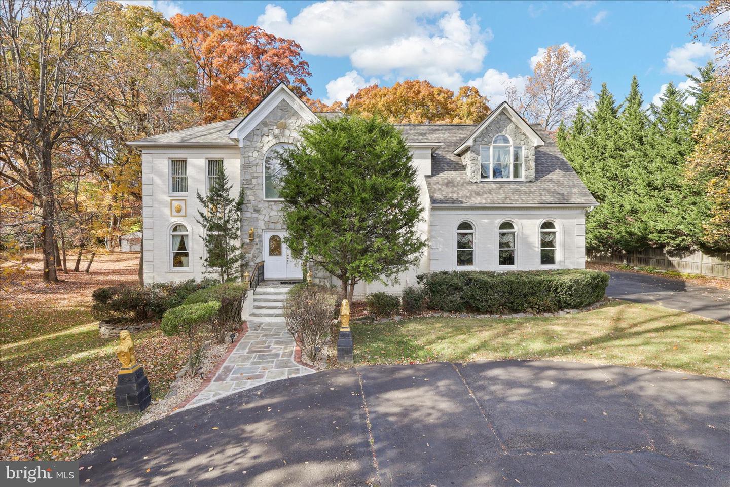 Reston, Virginia, 20190, United States, 6 Bedrooms Bedrooms, ,6 BathroomsBathrooms,Residential,For Sale,1987632