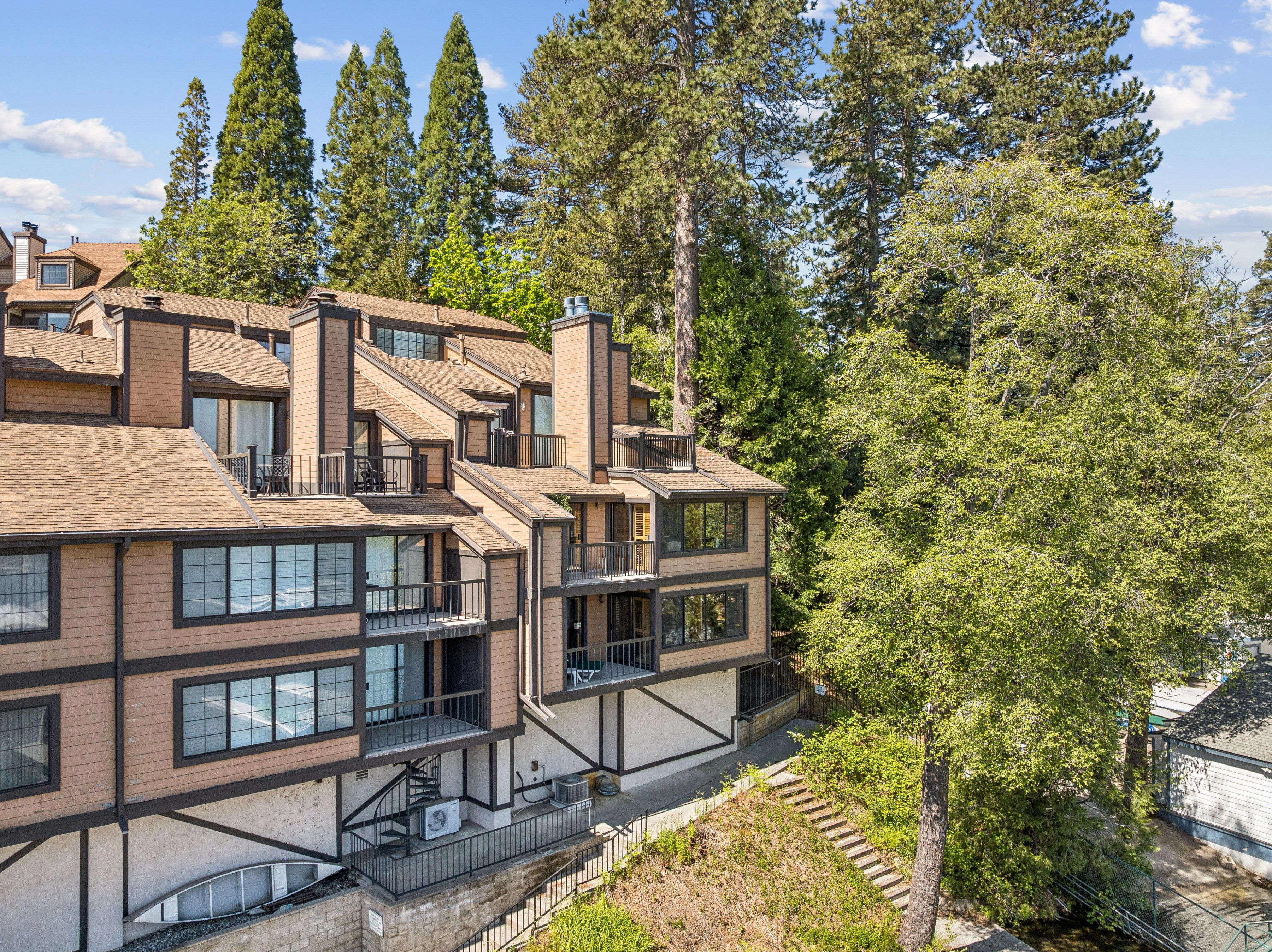  1 Village Bay, Lake Arrowhead, CA 92352 - 物件實景
