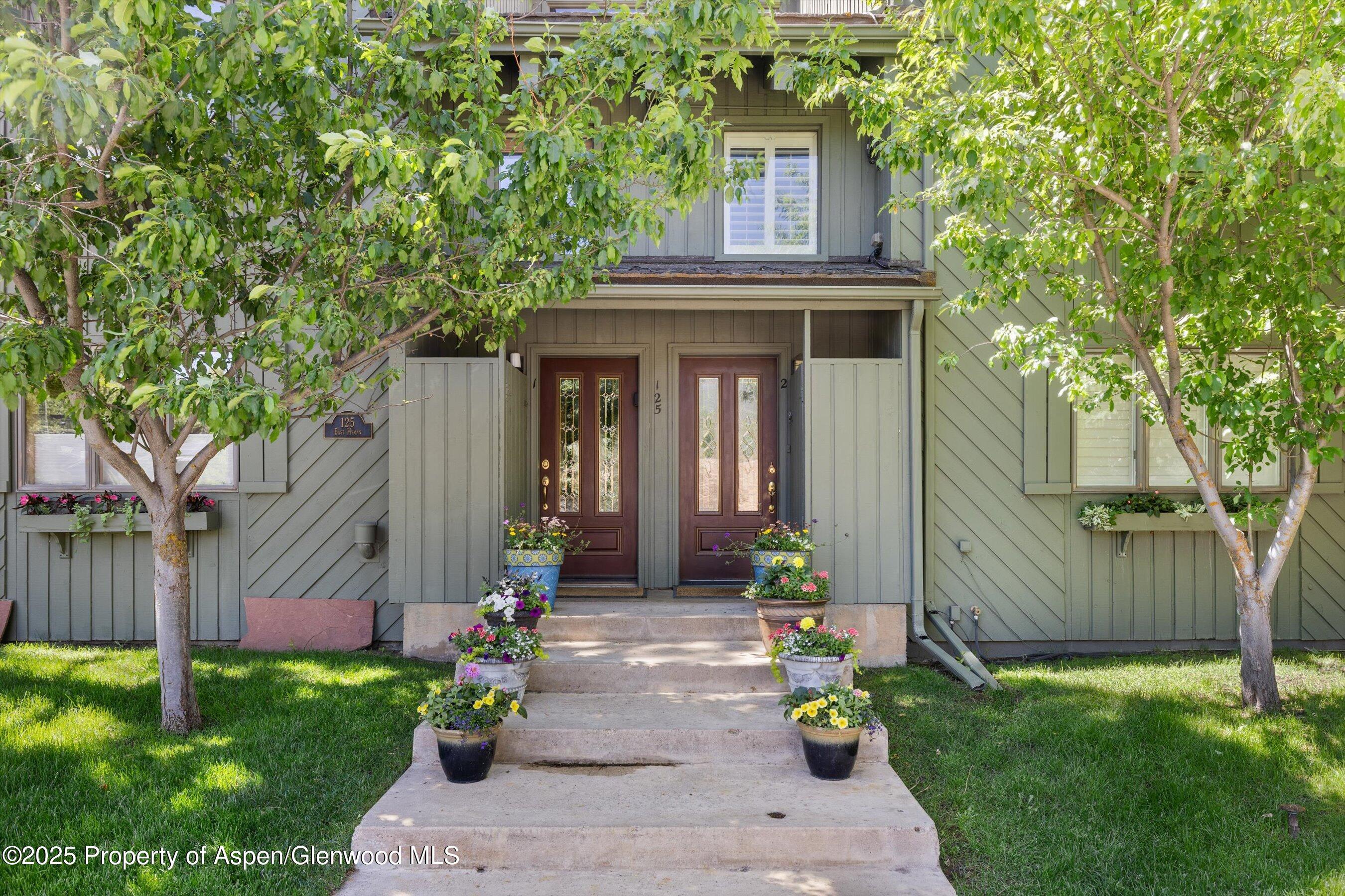 Aspen, Colorado, 81611, United States, 2 Bedrooms Bedrooms, ,2 BathroomsBathrooms,Residential,For Sale,1867403