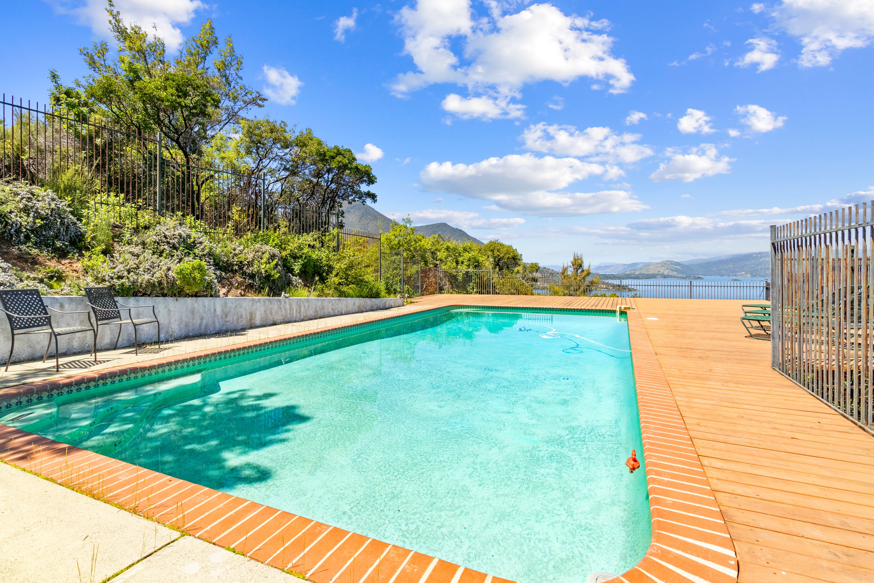  4805 Hawaina Way - 物件實景