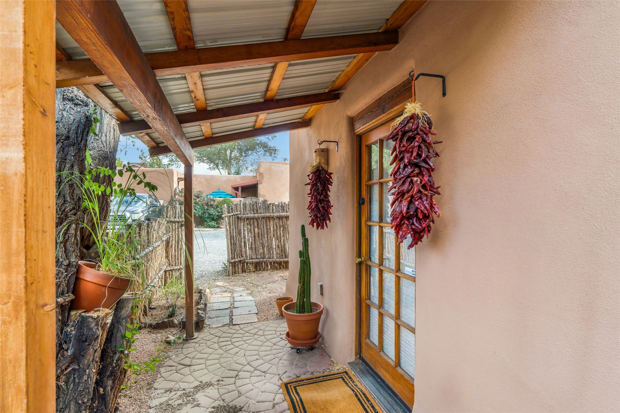  231 Closson Street #2 - 物件實景