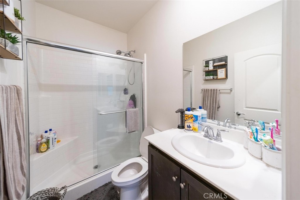 Menifee, California, 92585, United States, 5 Bedrooms Bedrooms, ,3 BathroomsBathrooms,Residential,For Sale,2048635