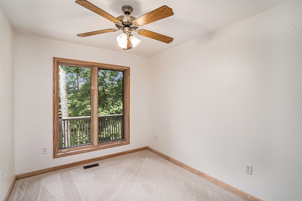 Ellijay, Georgia, 30536, United States, 4 Bedrooms Bedrooms, ,4 BathroomsBathrooms,Residential,For Sale,1888522