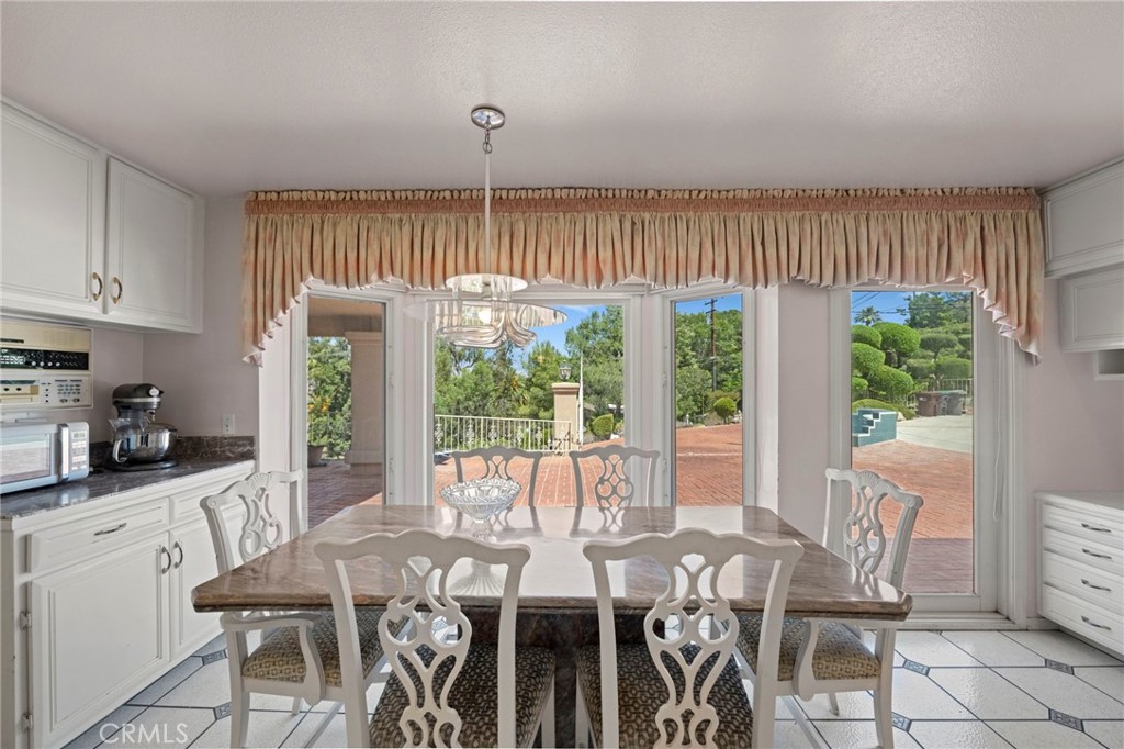 Hemet, California, 92544, United States, 5 Bedrooms Bedrooms, ,4 BathroomsBathrooms,Residential,For Sale,1896645