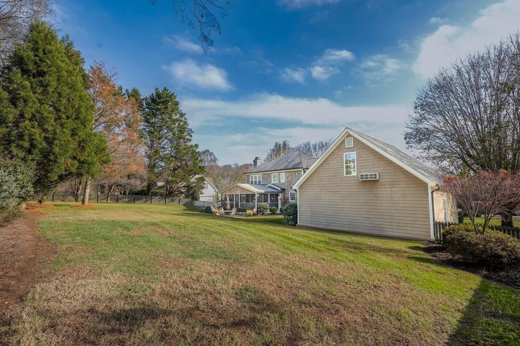 DALTON, Georgia, 30720, United States, 4 Bedrooms Bedrooms, ,4 BathroomsBathrooms,Residential,For Sale,2003034