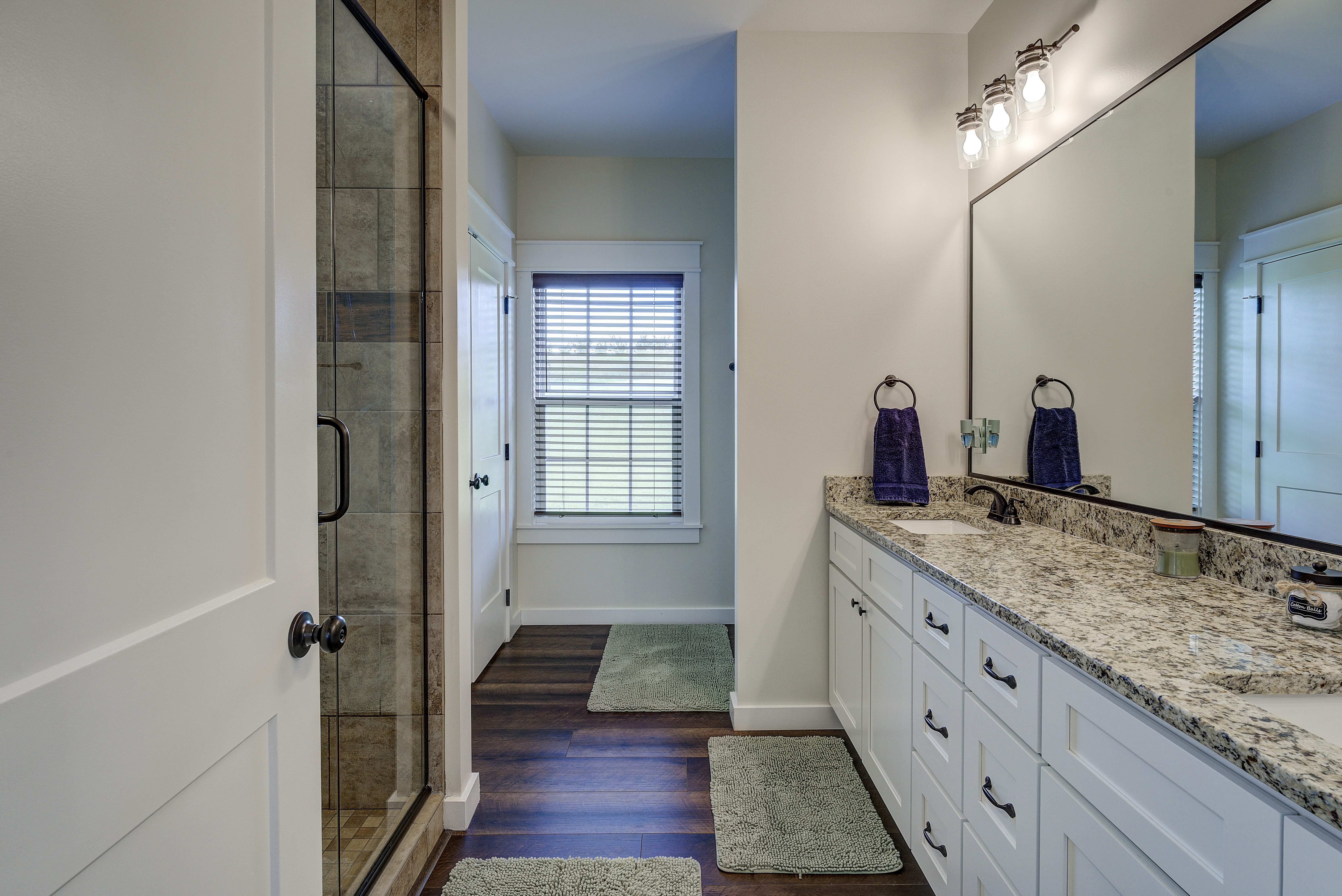 Jonesborough, Tennessee, 37659, United States, 3 Bedrooms Bedrooms, ,3 BathroomsBathrooms,Residential,For Sale,2000637