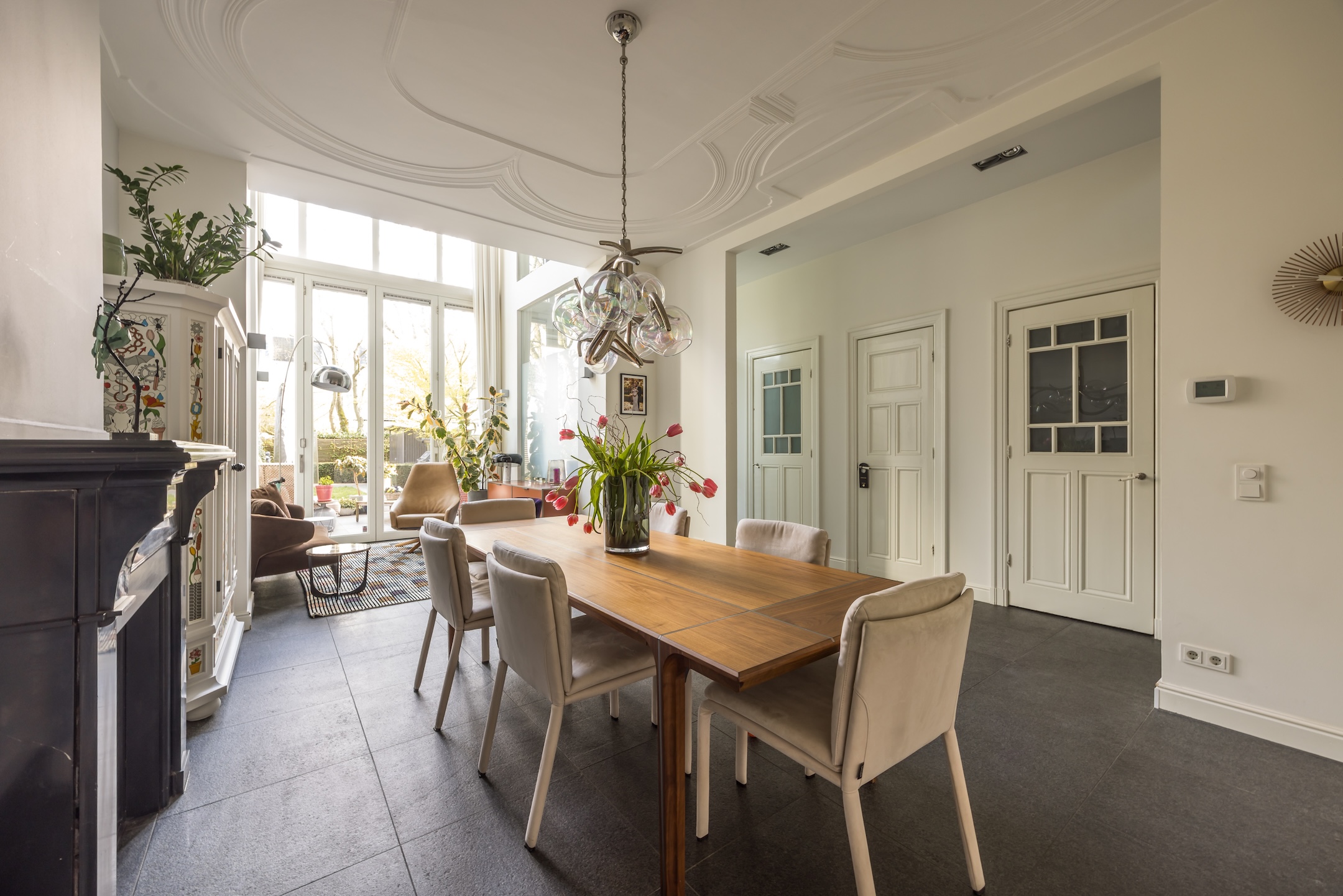  Charming and Spacious Townhouse in the Desirable Benoordenhout District Located - 物件實景