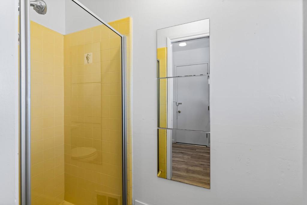 Watsonville, California, 95076, United States, 3 Bedrooms Bedrooms, ,2 BathroomsBathrooms,Residential,For Sale,1976793